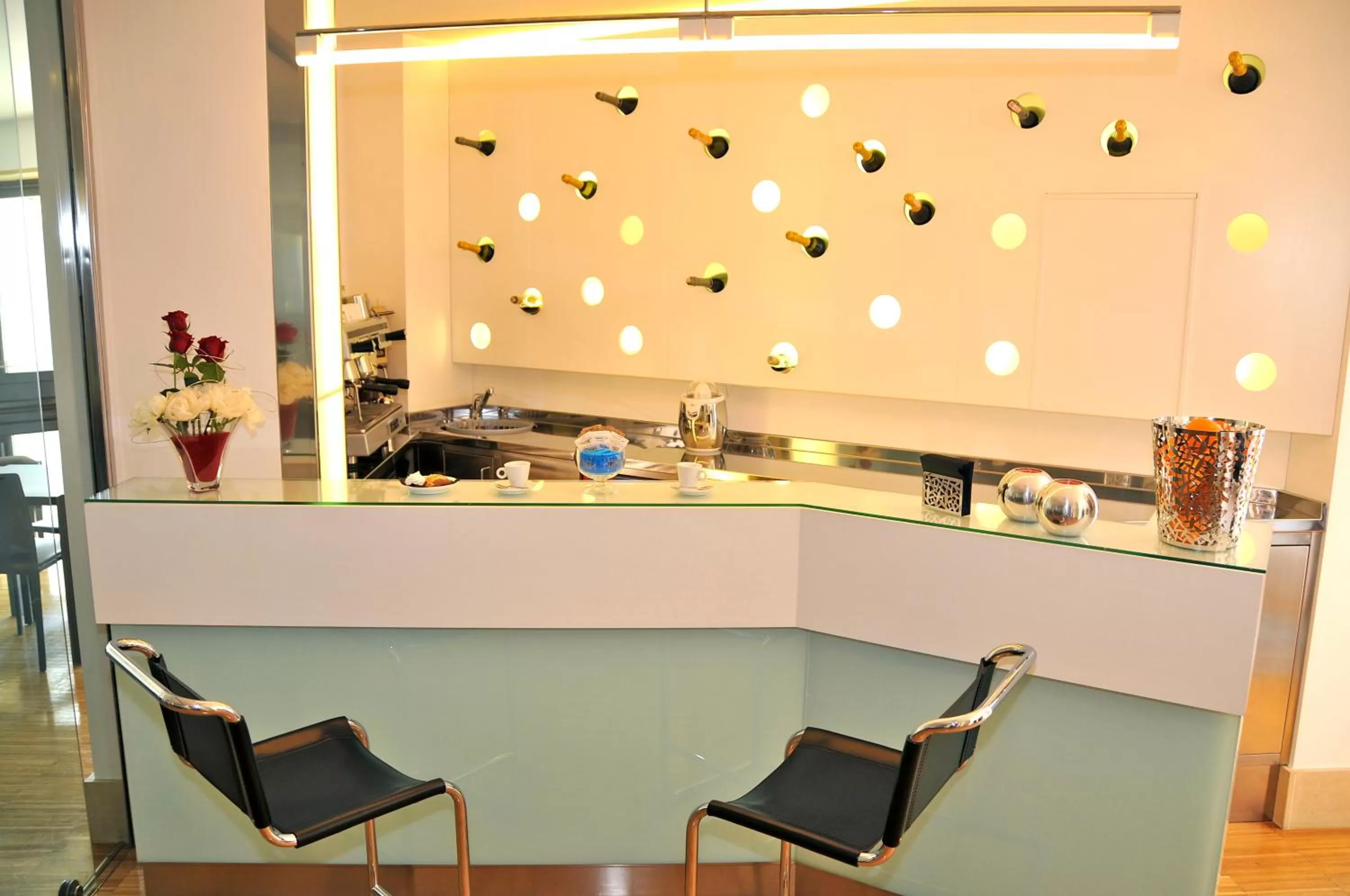 Restaurant/places to eat in Hotel Del Conte