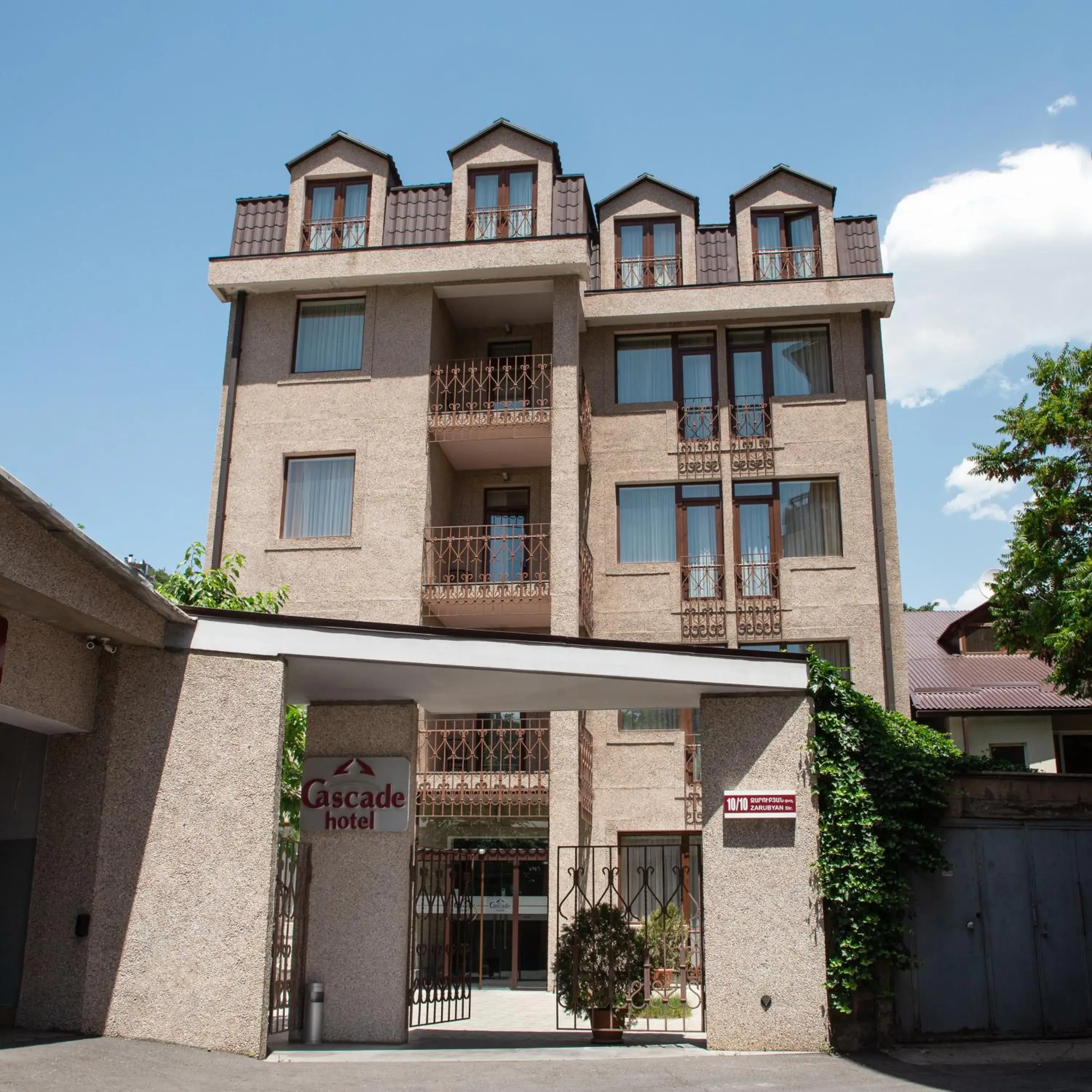 Property building in Cascade Hotel Property building in Cascade Hotel