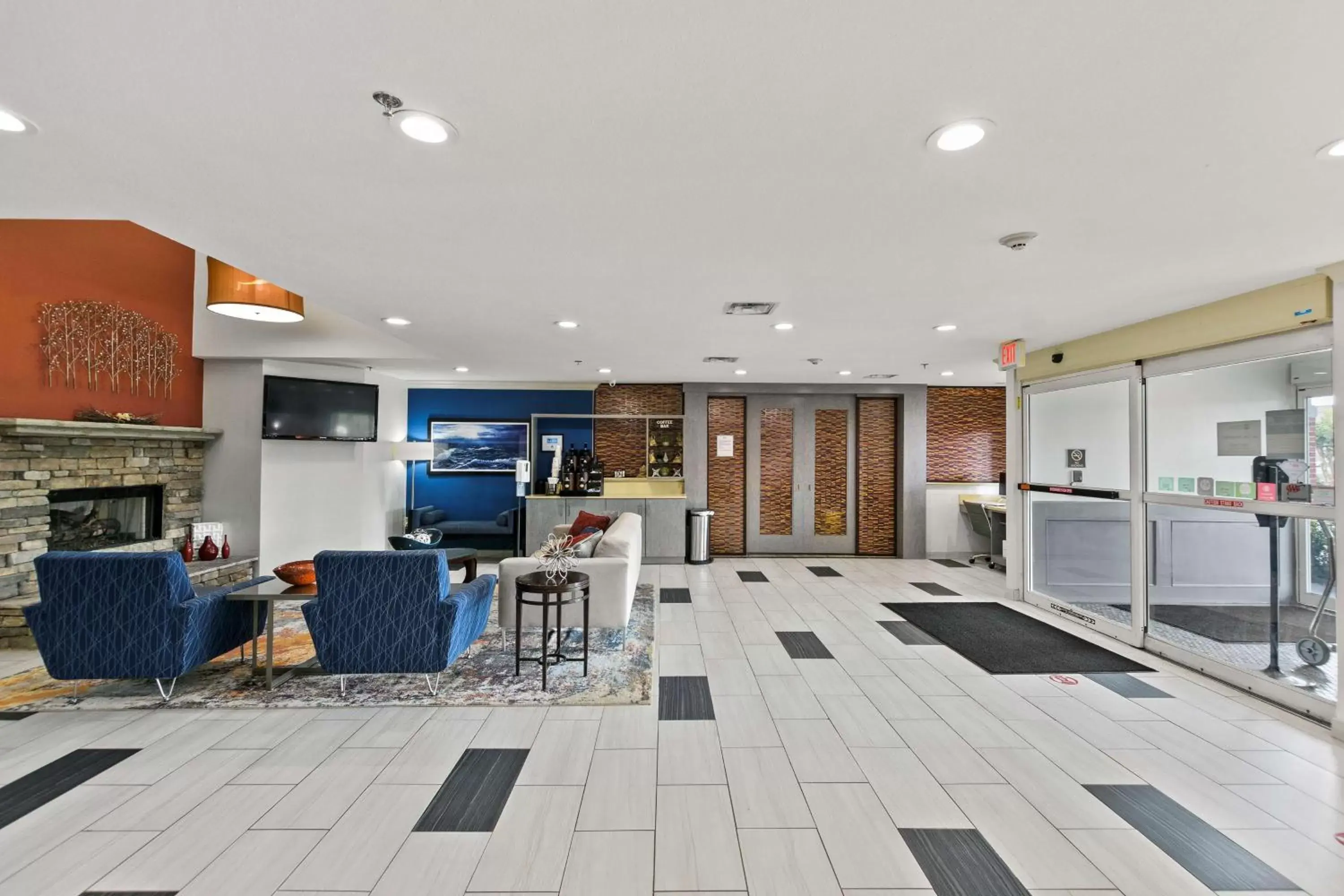 Lobby or reception in Best Western Plus Lake Lanier Gainesville Hotel & Suites
