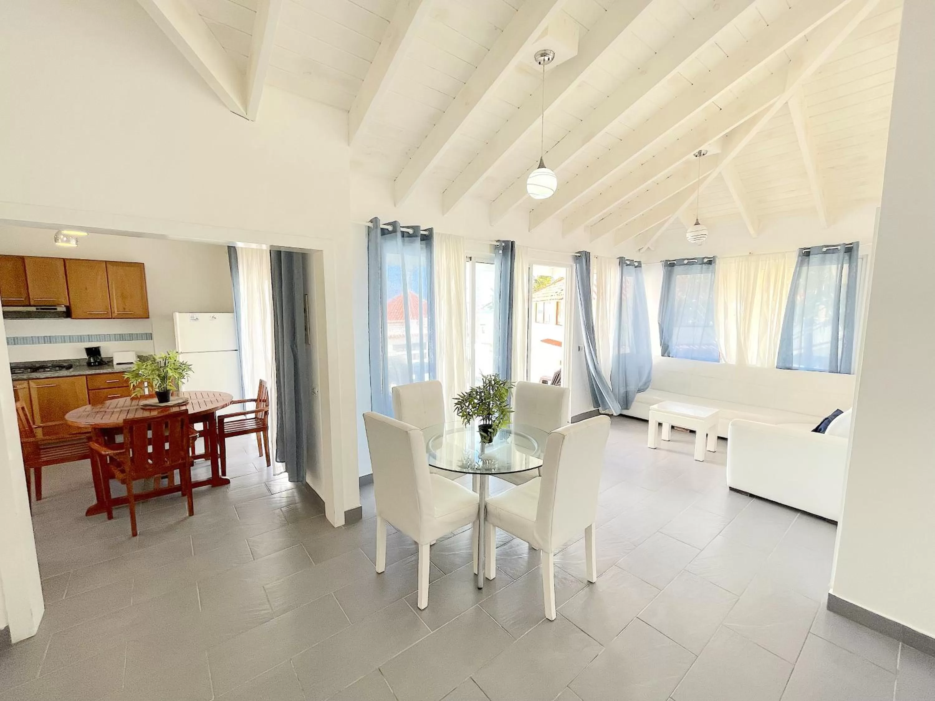 Kitchen or kitchenette, Dining Area in BEACH Condo-HOTEL with VILLAS & PRIVATE Apartments WIFI BBQ Beach CLUB & SPA