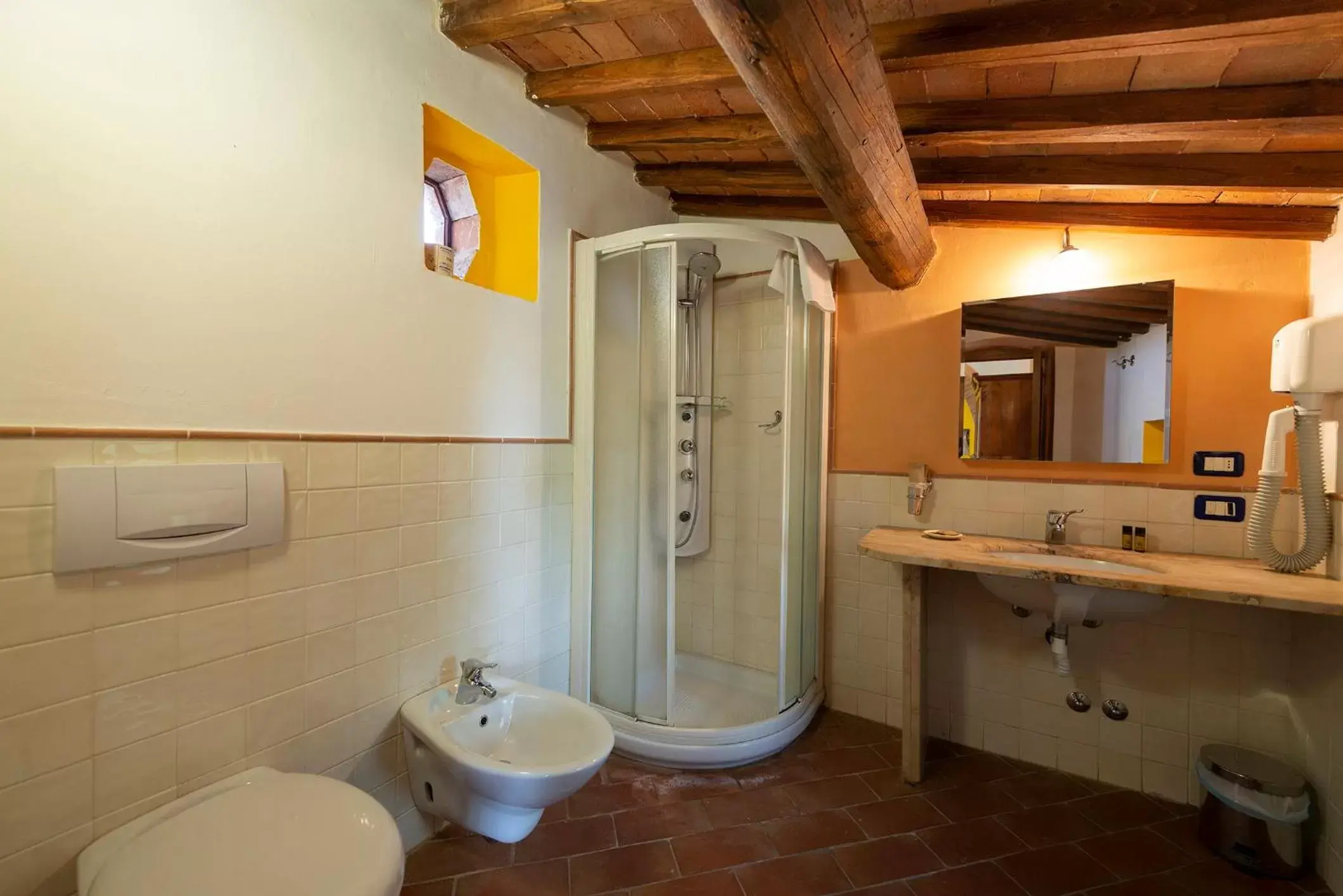 Bathroom in Locanda Vesuna