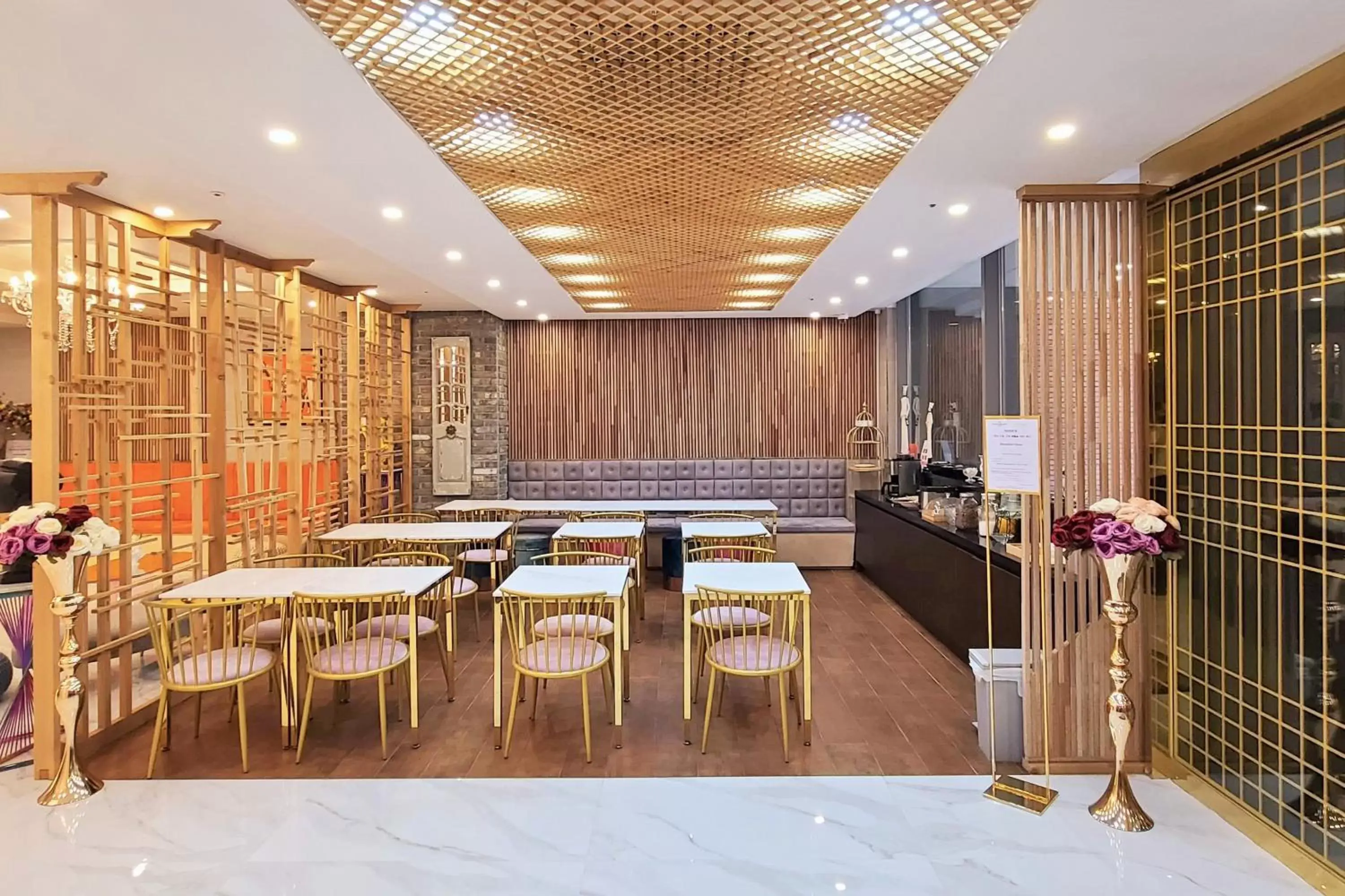 Restaurant/places to eat in Central Park Hotel Busan Restaurant/places to eat in Central Park Hotel Busan