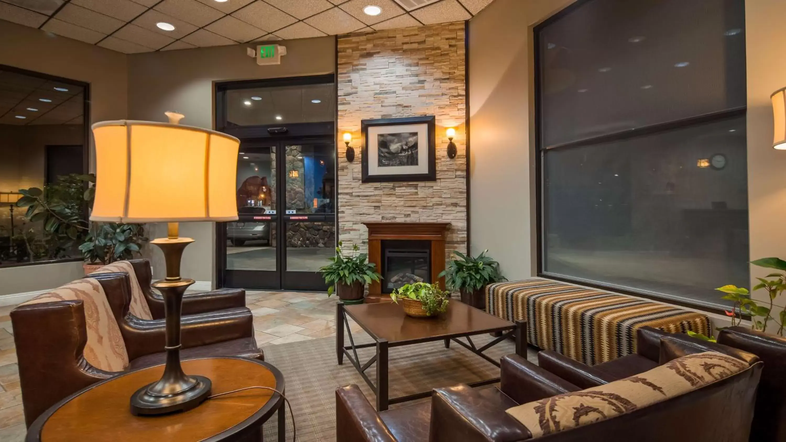 Lobby or reception, Lobby/Reception in Best Western Plus Yosemite Way Station