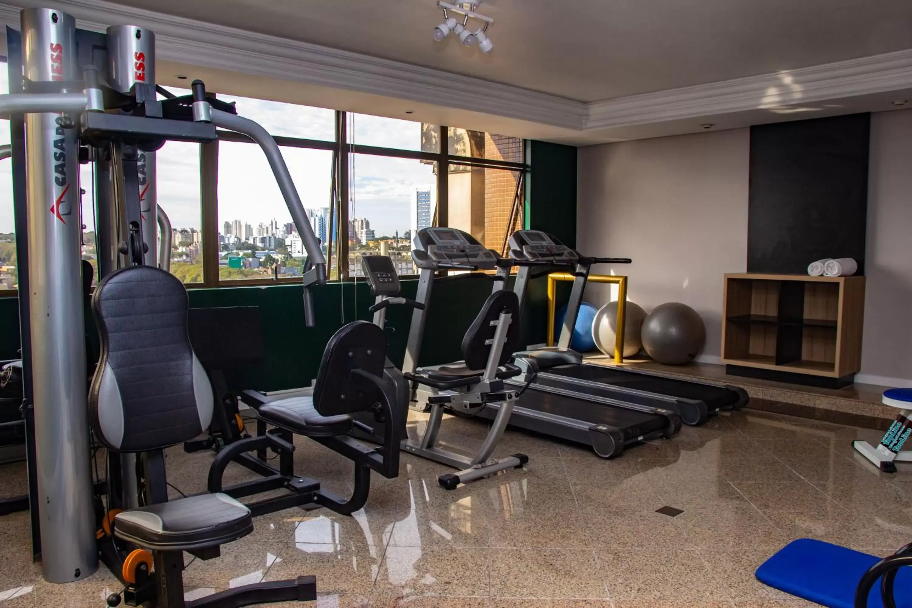 Balcony/Terrace, Fitness Center/Facilities in Bristol Upper Curitiba Alto da XV