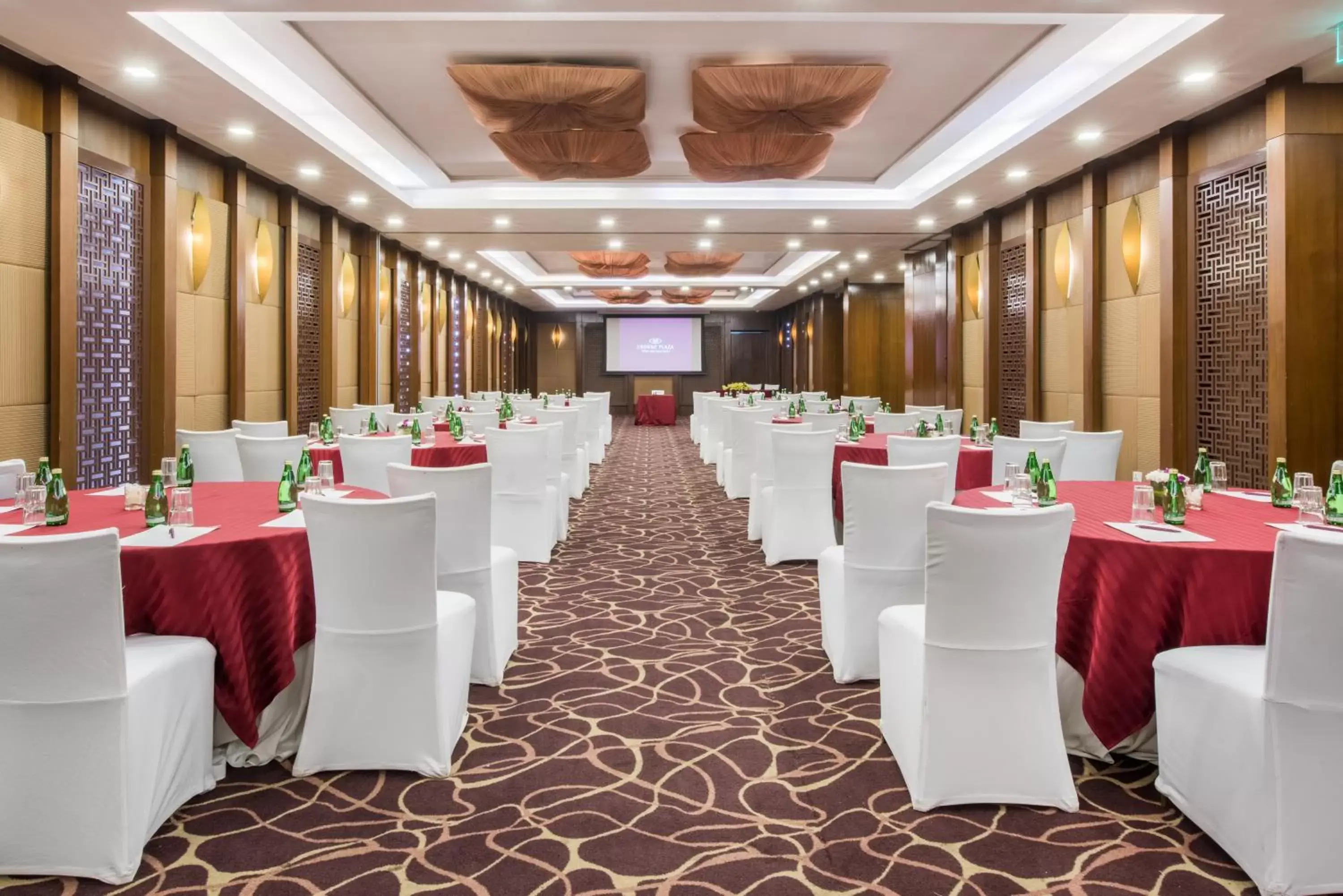 Meeting/conference room, Banquet Facilities in Crowne Plaza New Delhi Okhla, an IHG Hotel