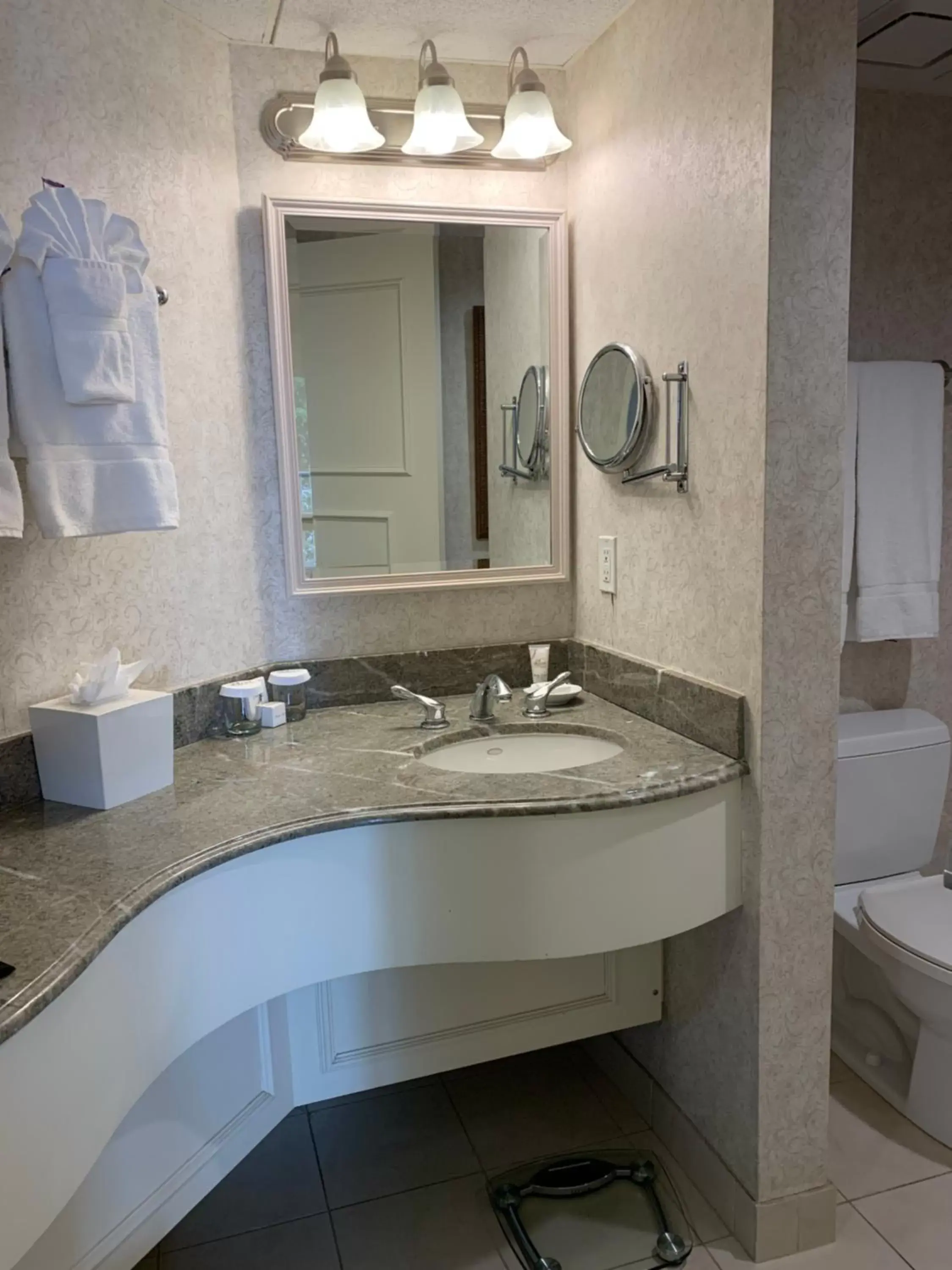 Bathroom in The Lago Mar Beach Resort and Club