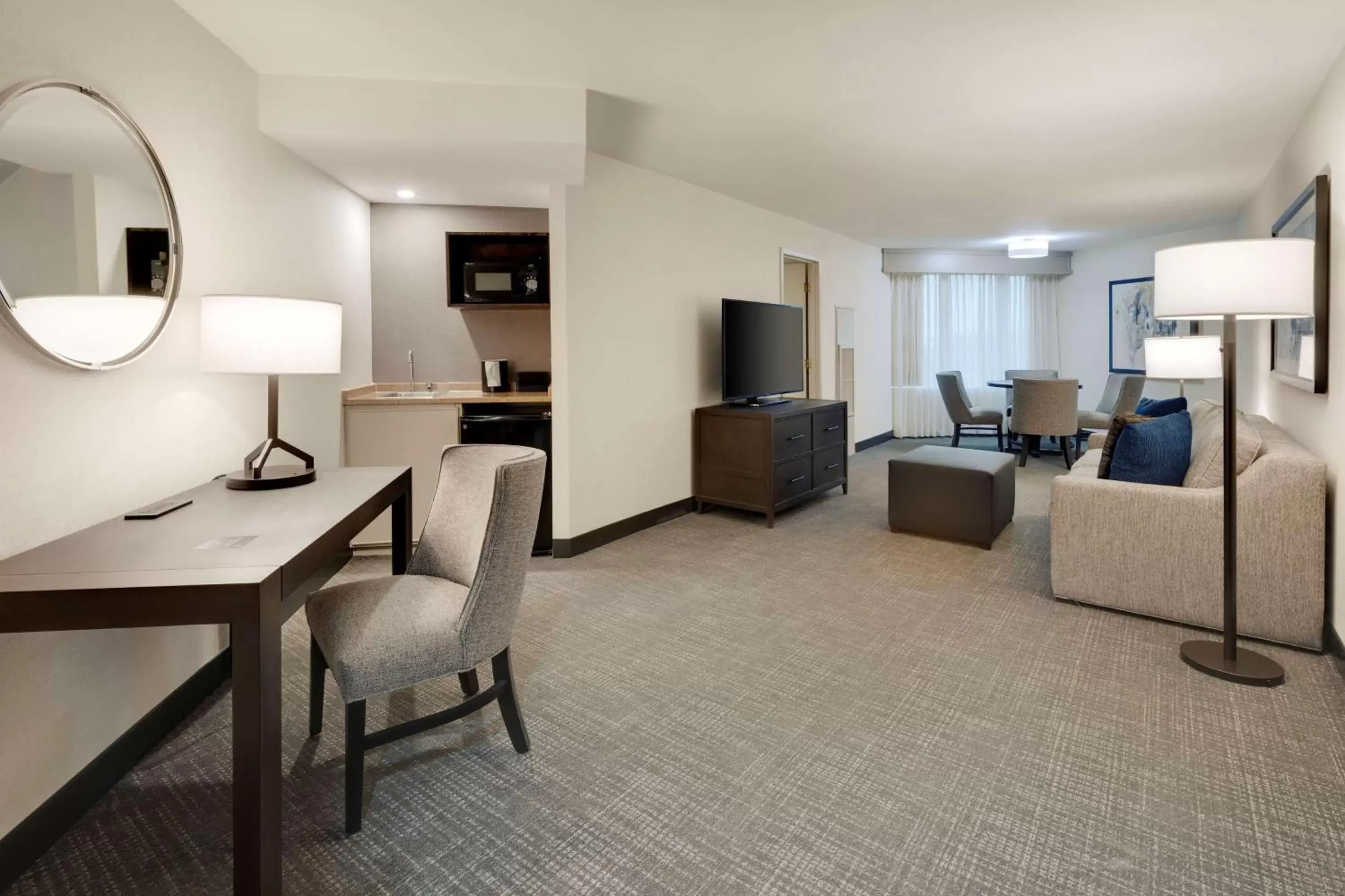 Bedroom in Embassy Suites by Hilton Detroit Troy Auburn Hills