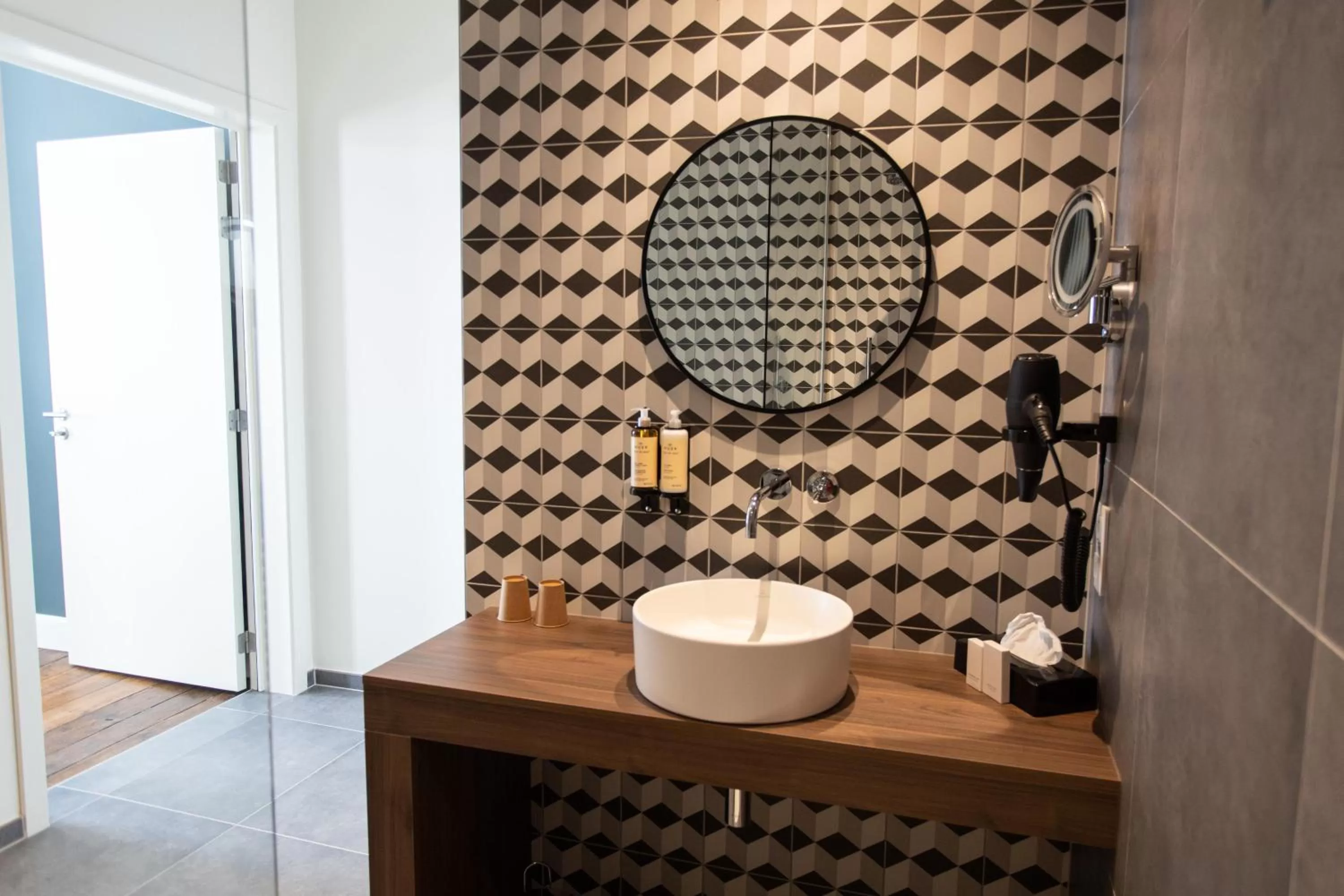 Bathroom in Petit-Roannay