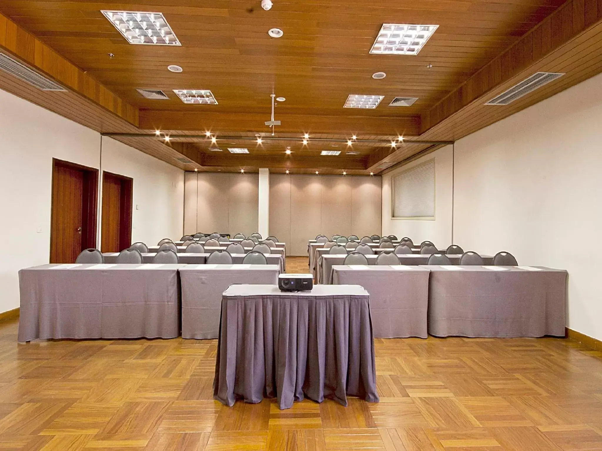 Meeting/conference room in Comfort Suites Brasília