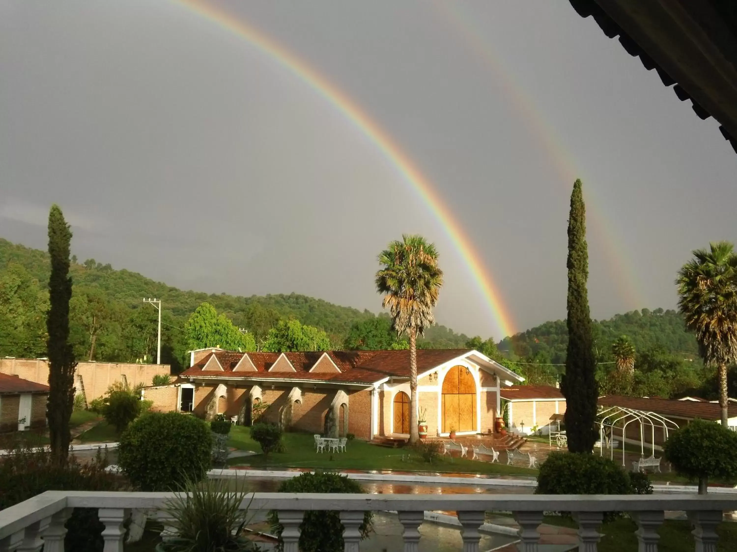 View (from property/room), Property Building in Hotel Villa Monarca Inn