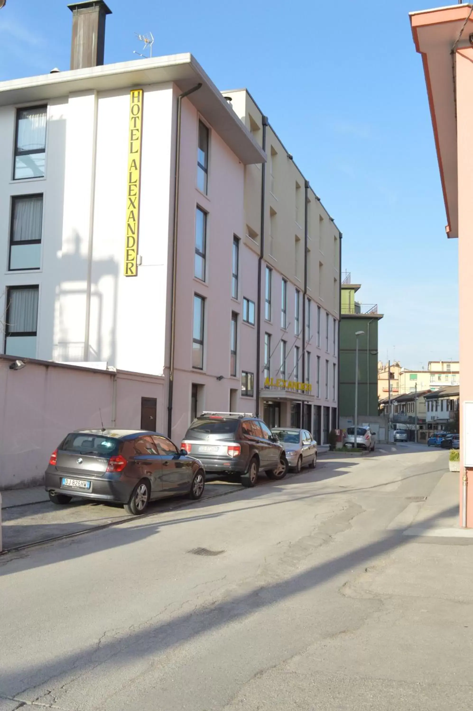 Facade/entrance, Property Building in Hotel Alexander