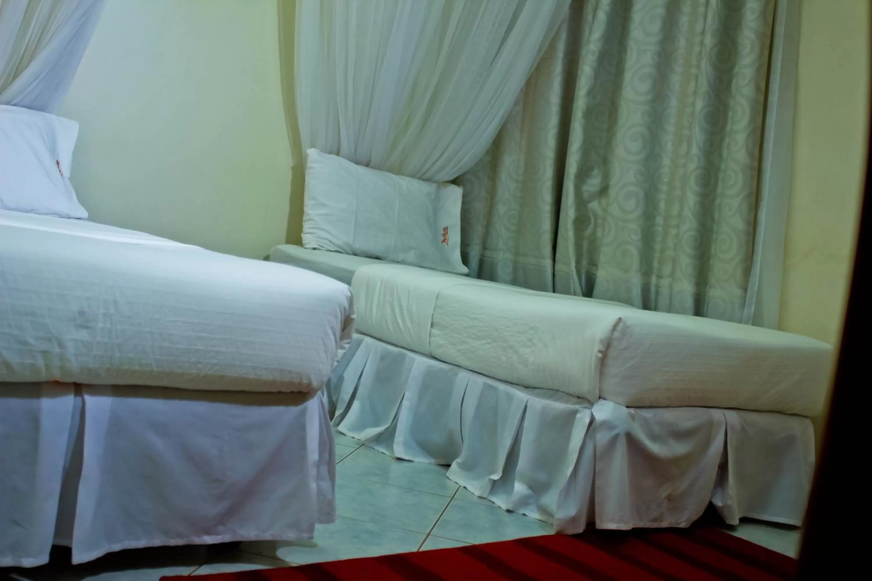 Bed in Al-Nisaa Hotel and Spa