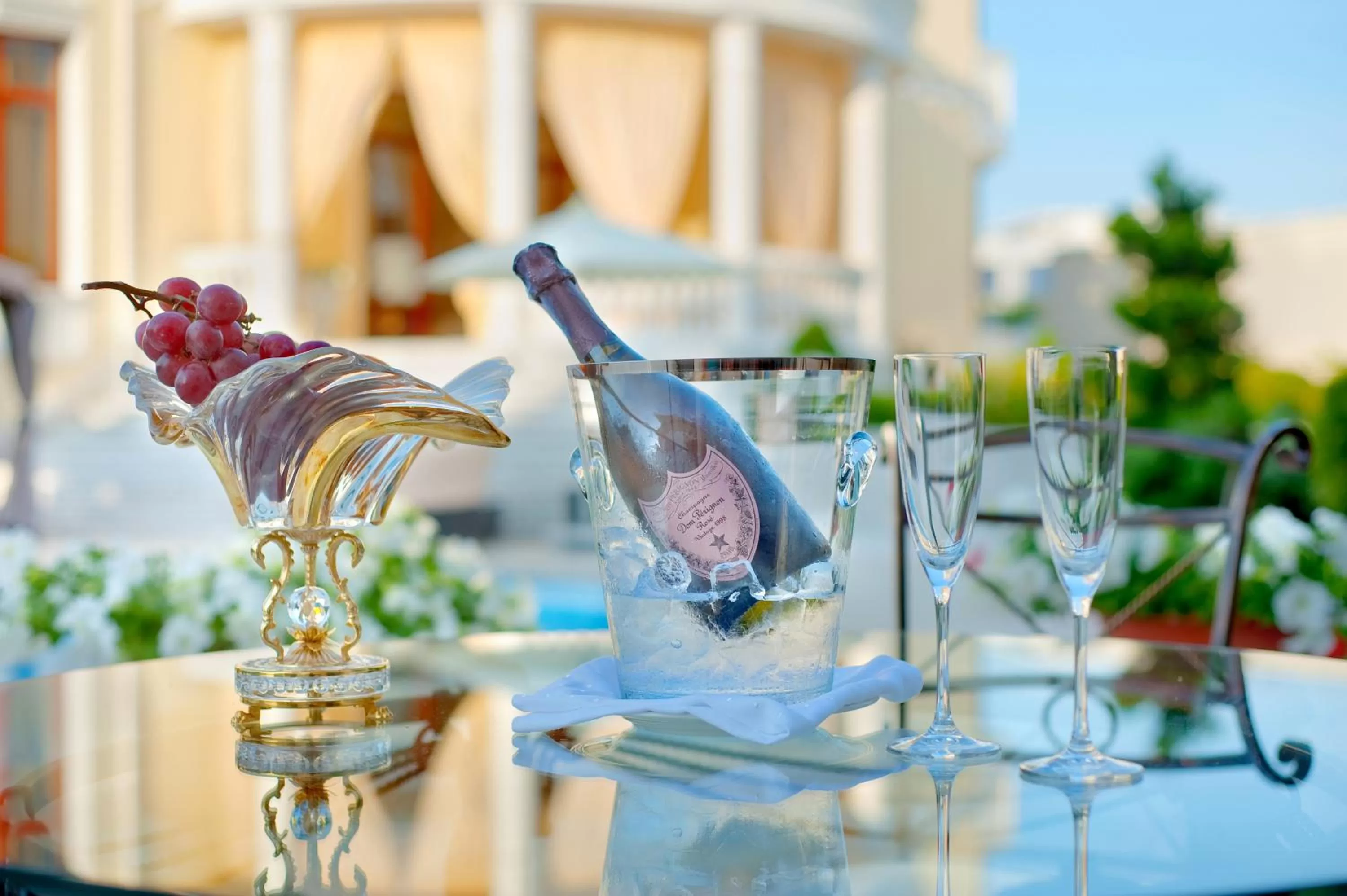 Restaurant/places to eat in Villa Le Premier - Maestro