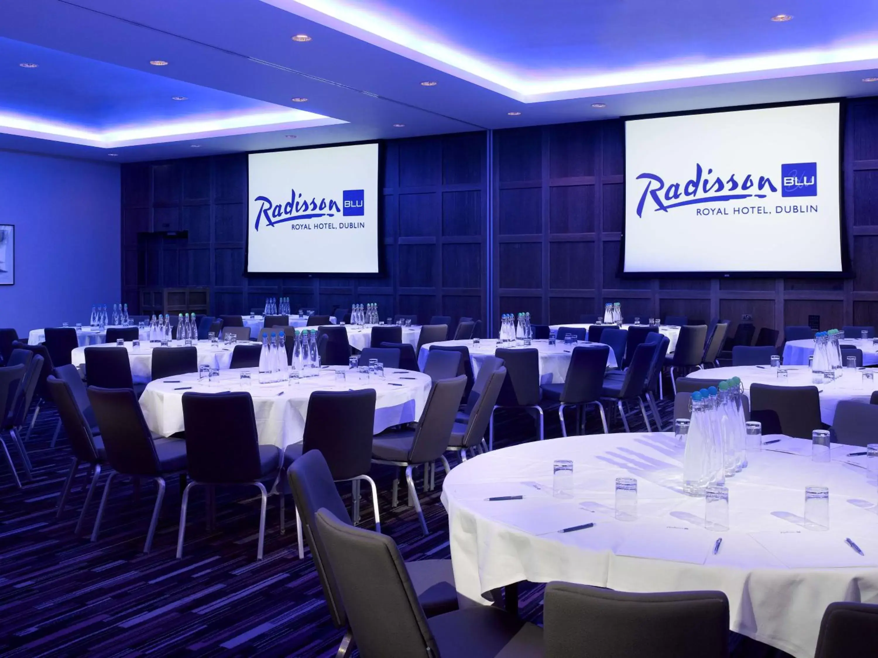On site, Restaurant/Places to Eat in Radisson Blu Royal Hotel Dublin