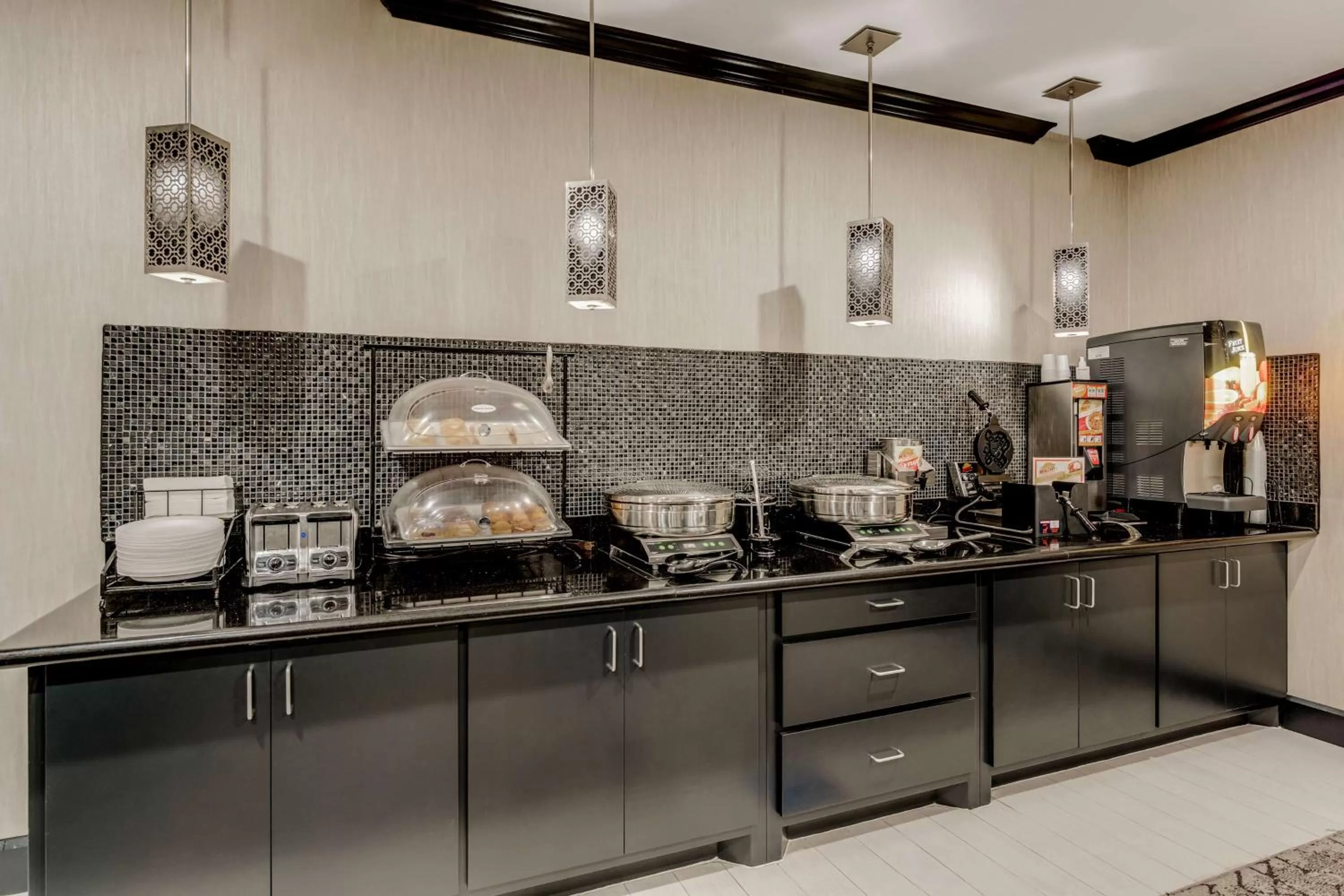 Restaurant/places to eat in Best Western Huntsville Inn & Suites