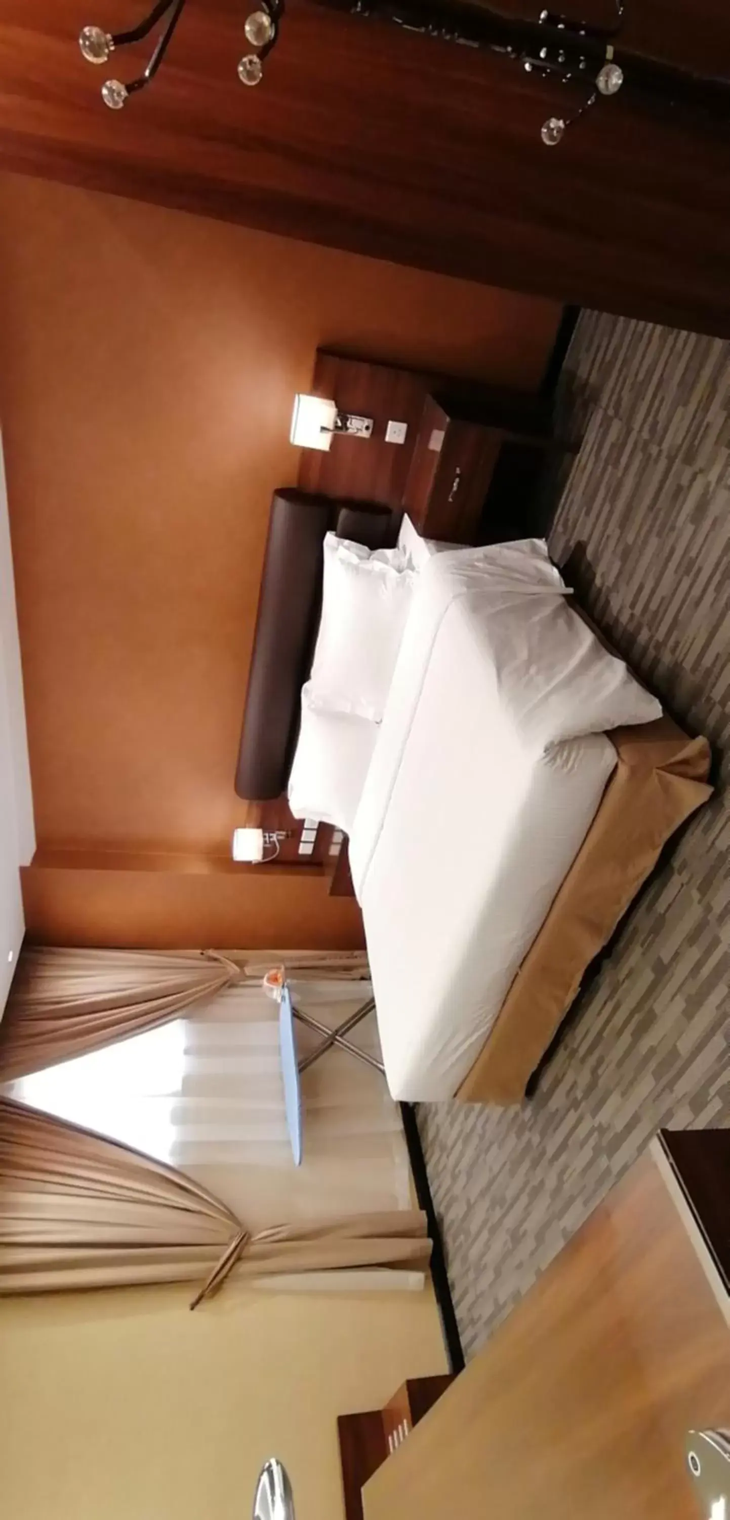 Bedroom, Bed in MANAZEL Al DIAFA SERVICED APARTMENTS