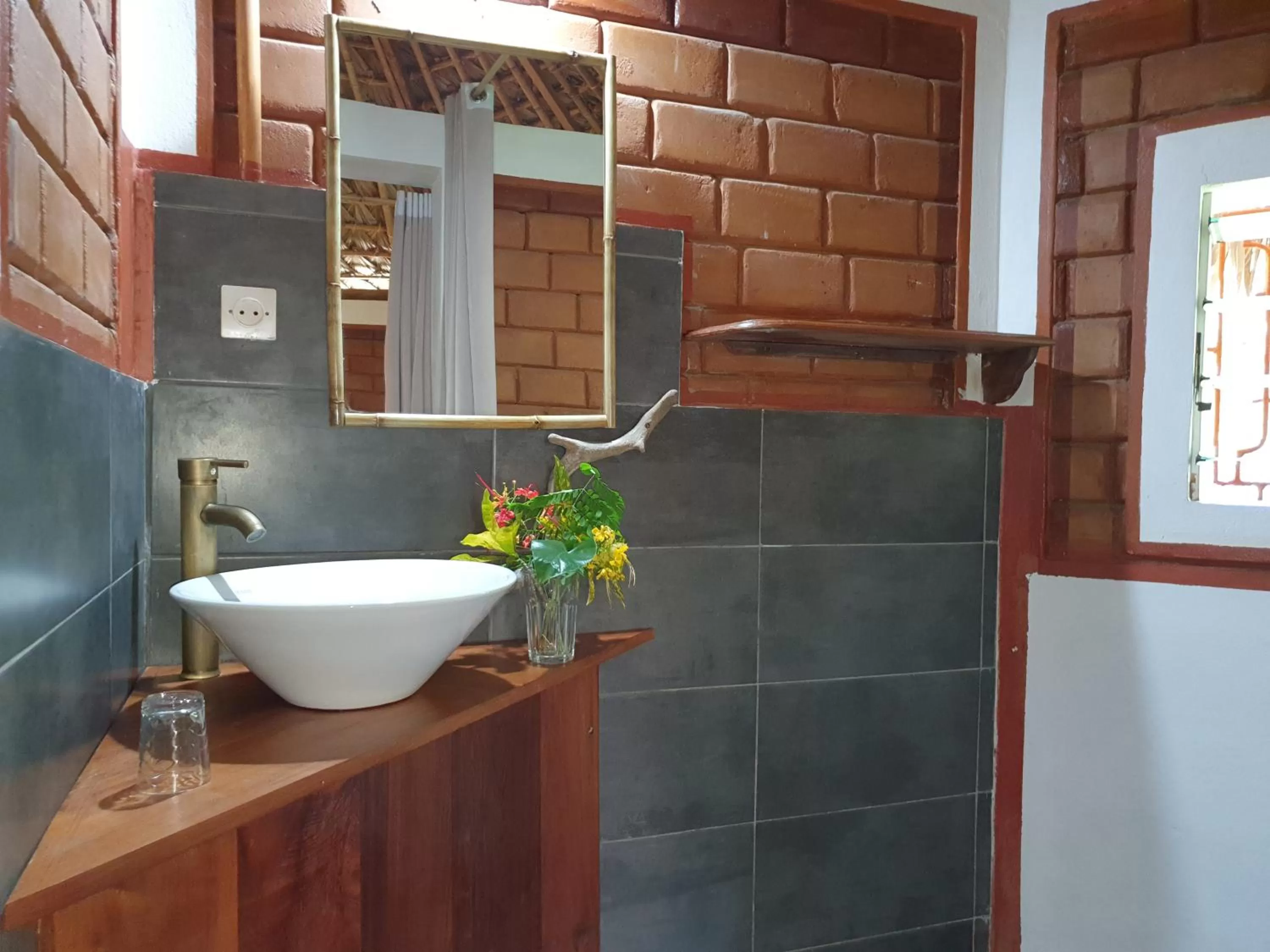 Bathroom in Hotel Lakana Ramena