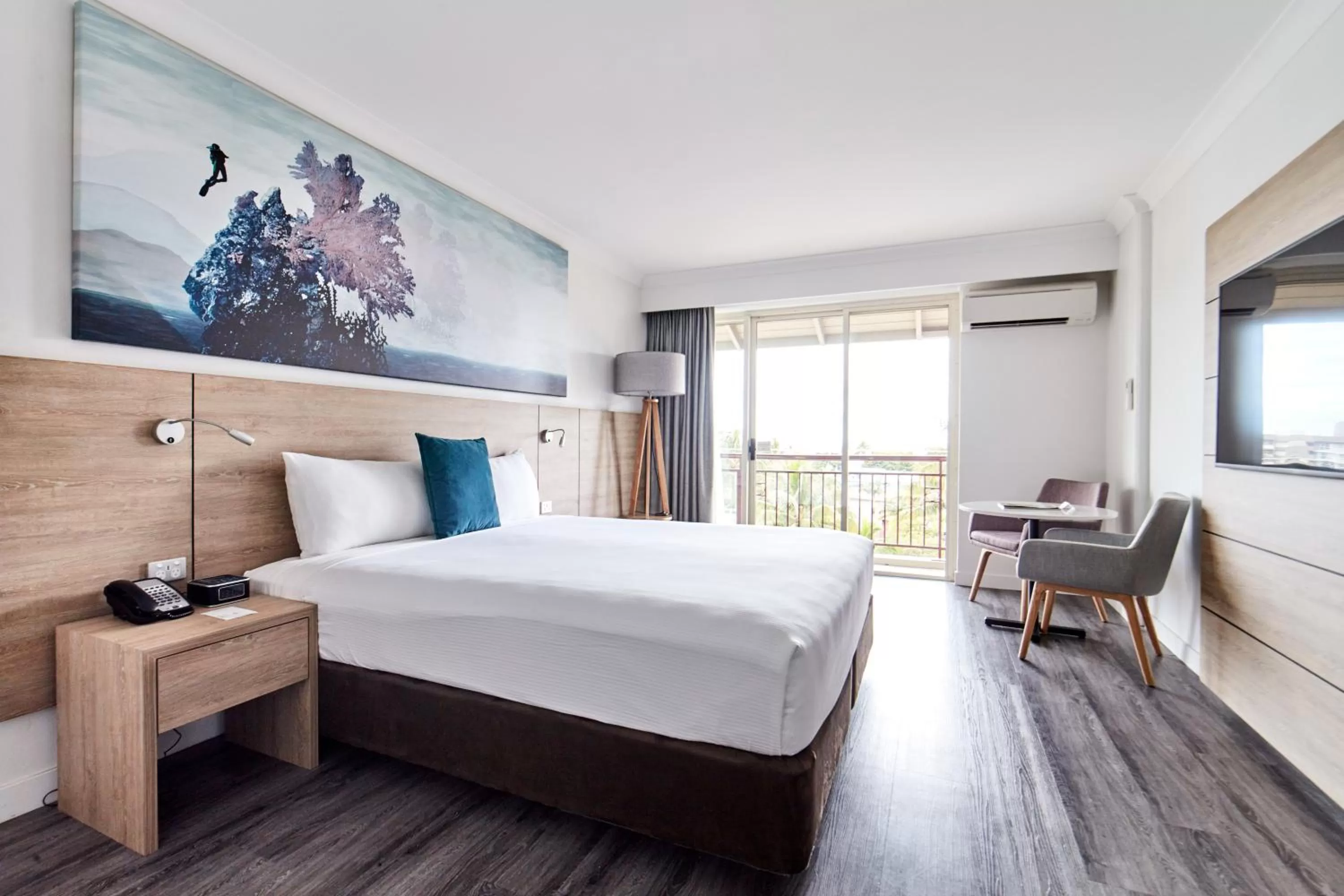 Photo of the whole room, Bed in Novotel Cairns Oasis Resort