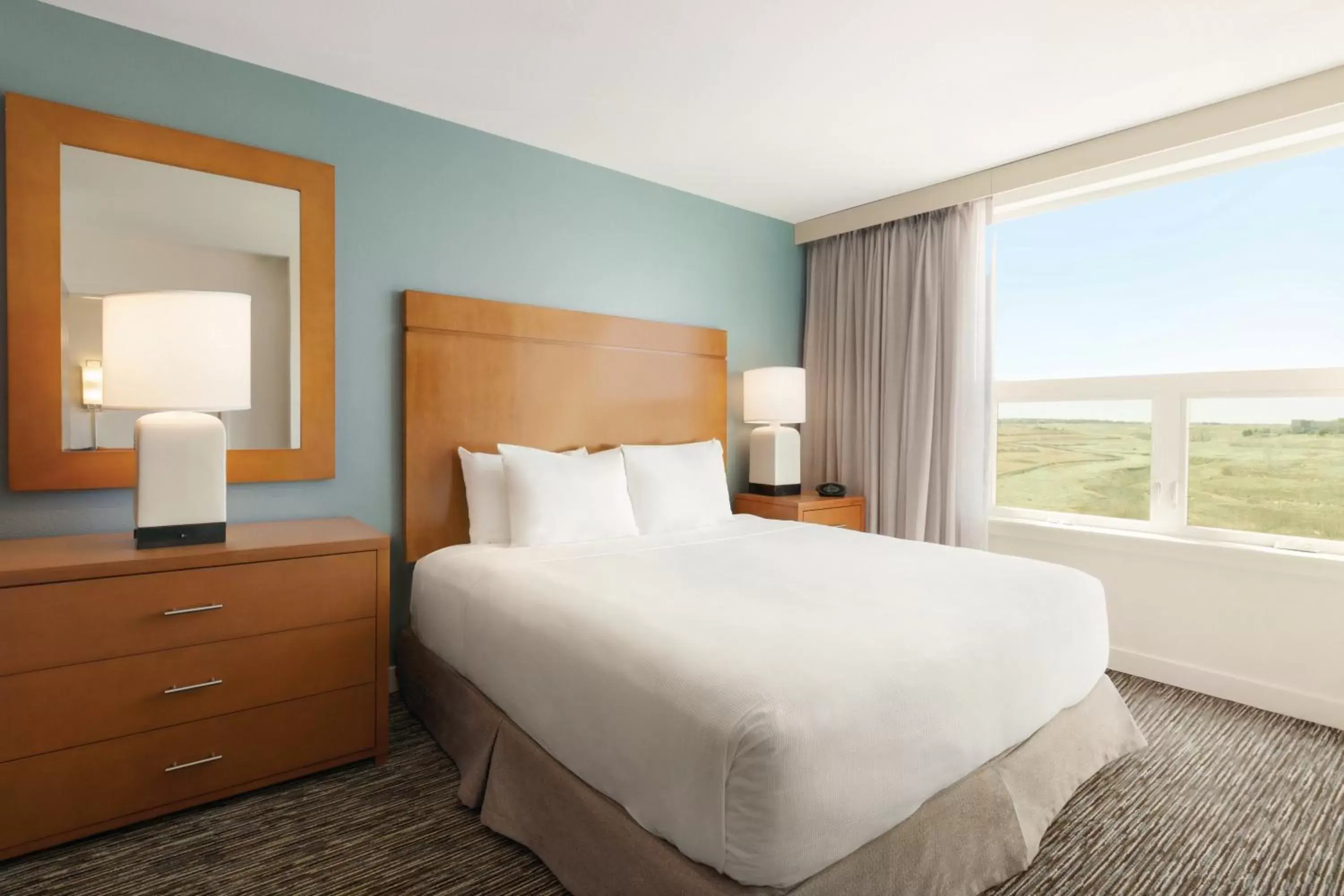 One-Bedroom King Suite with Accessible Tub - Disability Access in Hyatt House Denver Airport