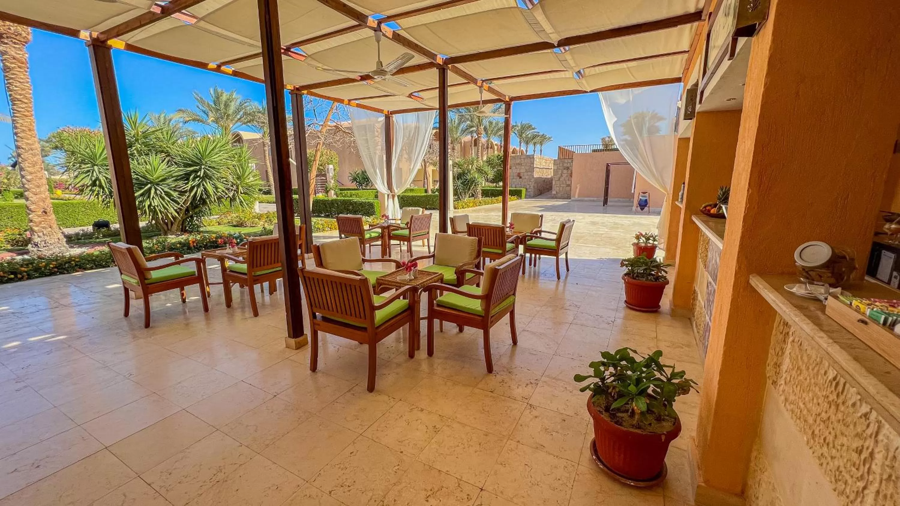 Lounge or bar in Gemma Resort