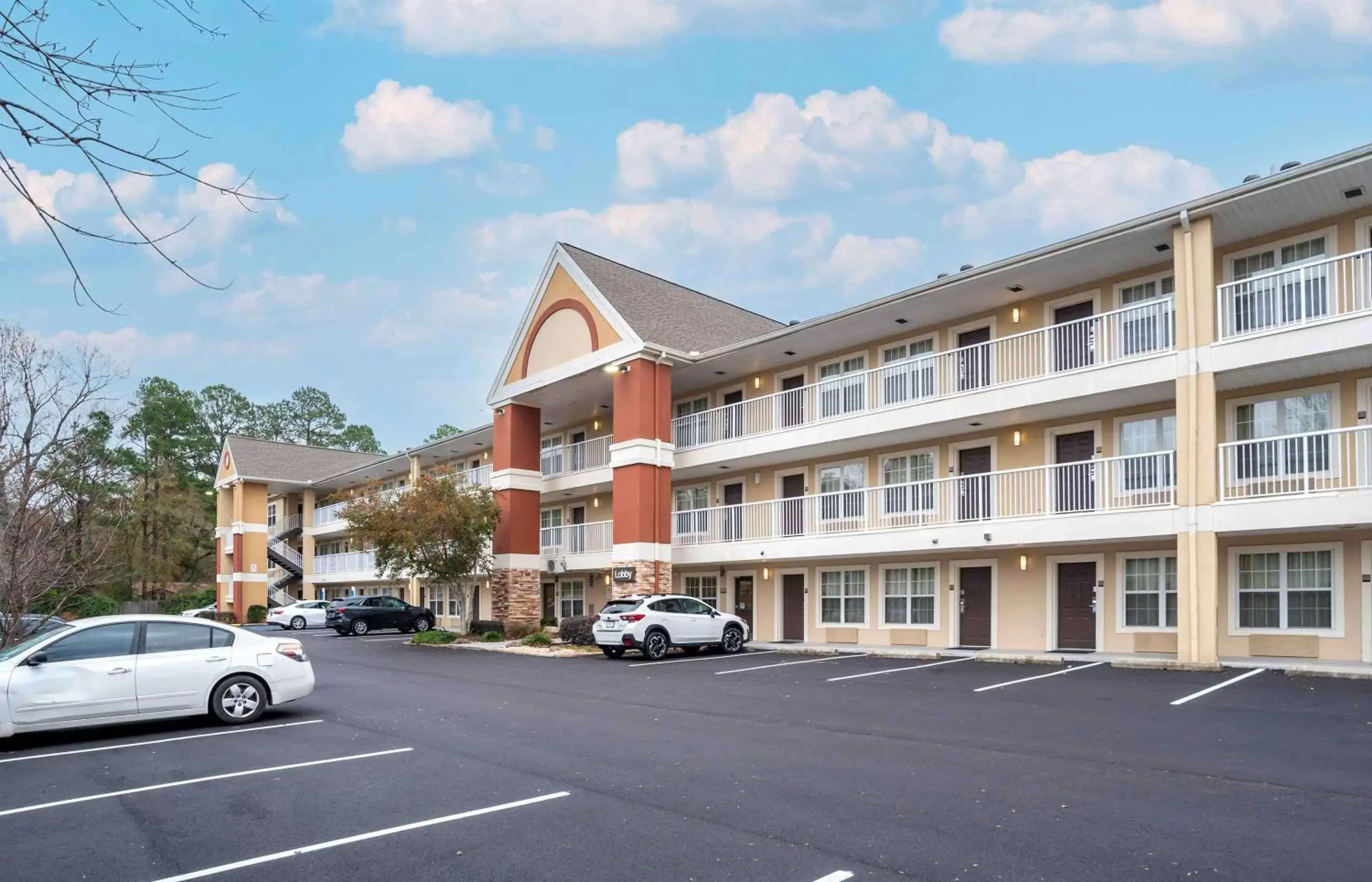 Property Building in Extended Stay America Suites - Jackson - North