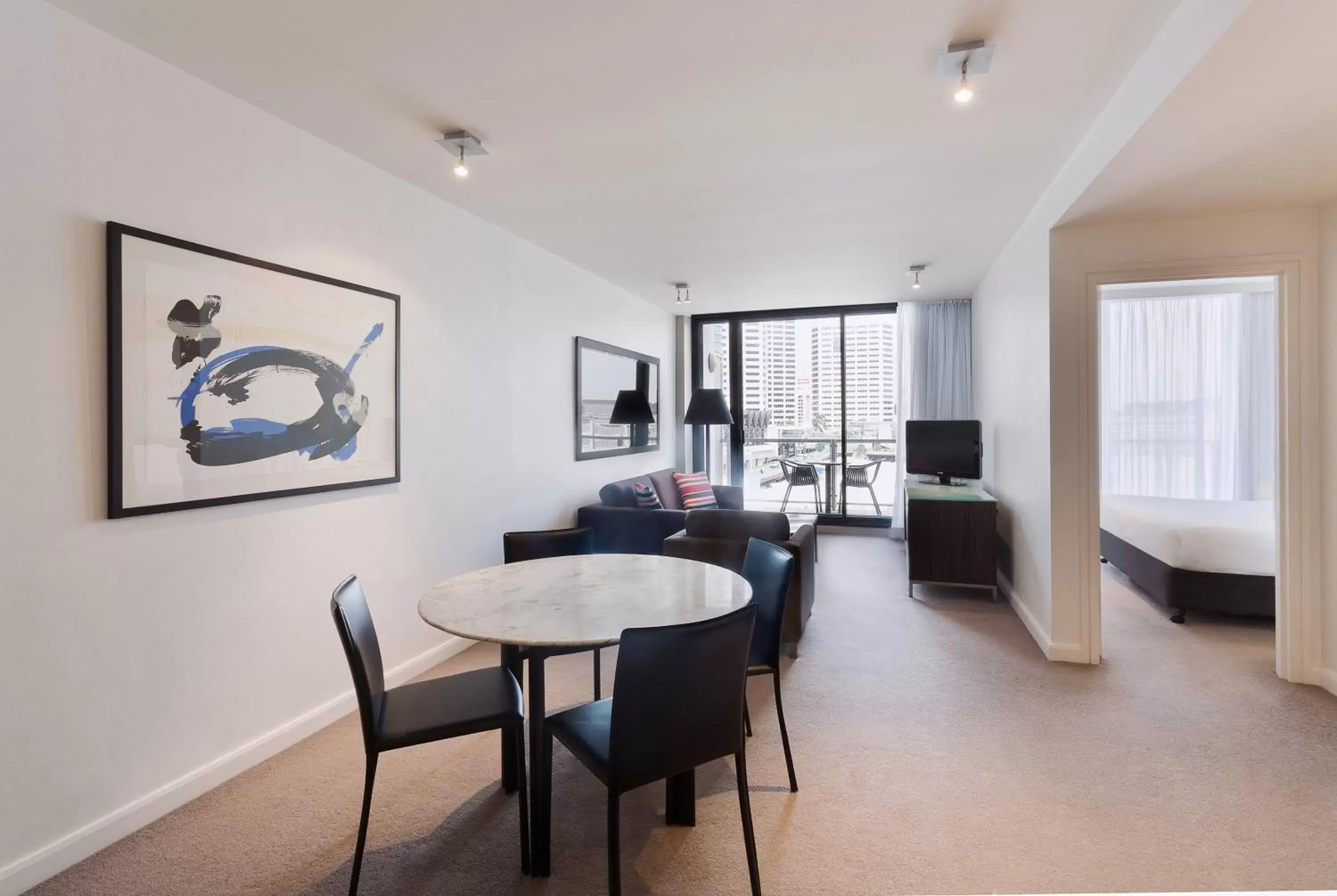 Photo of the whole room, Dining Area in Adina Apartment Hotel Sydney, Darling Harbour