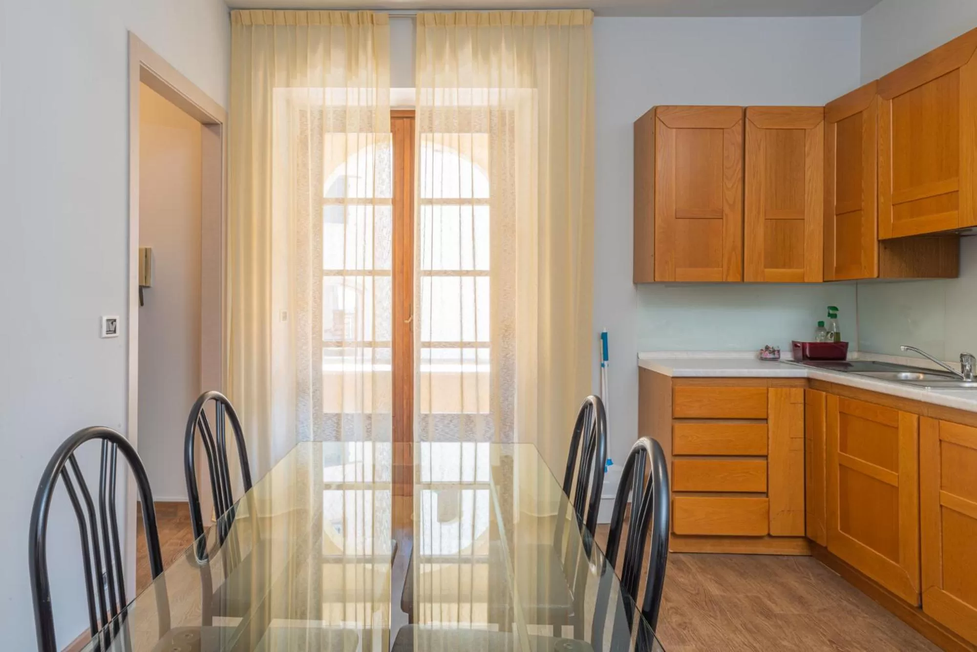 kitchen in Le Torri - Castiglione Falletto