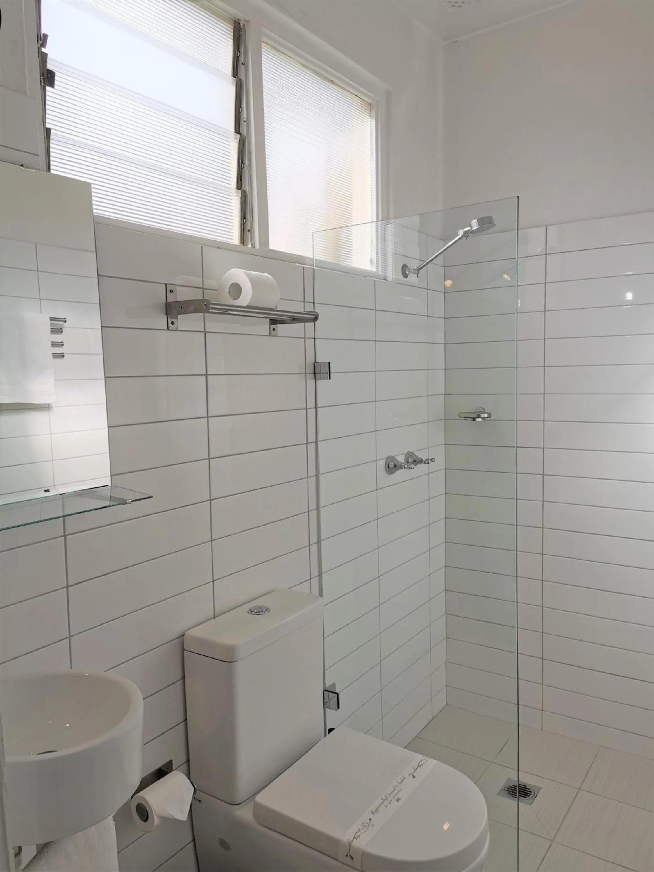 Bathroom in Bathurst Explorers Motel