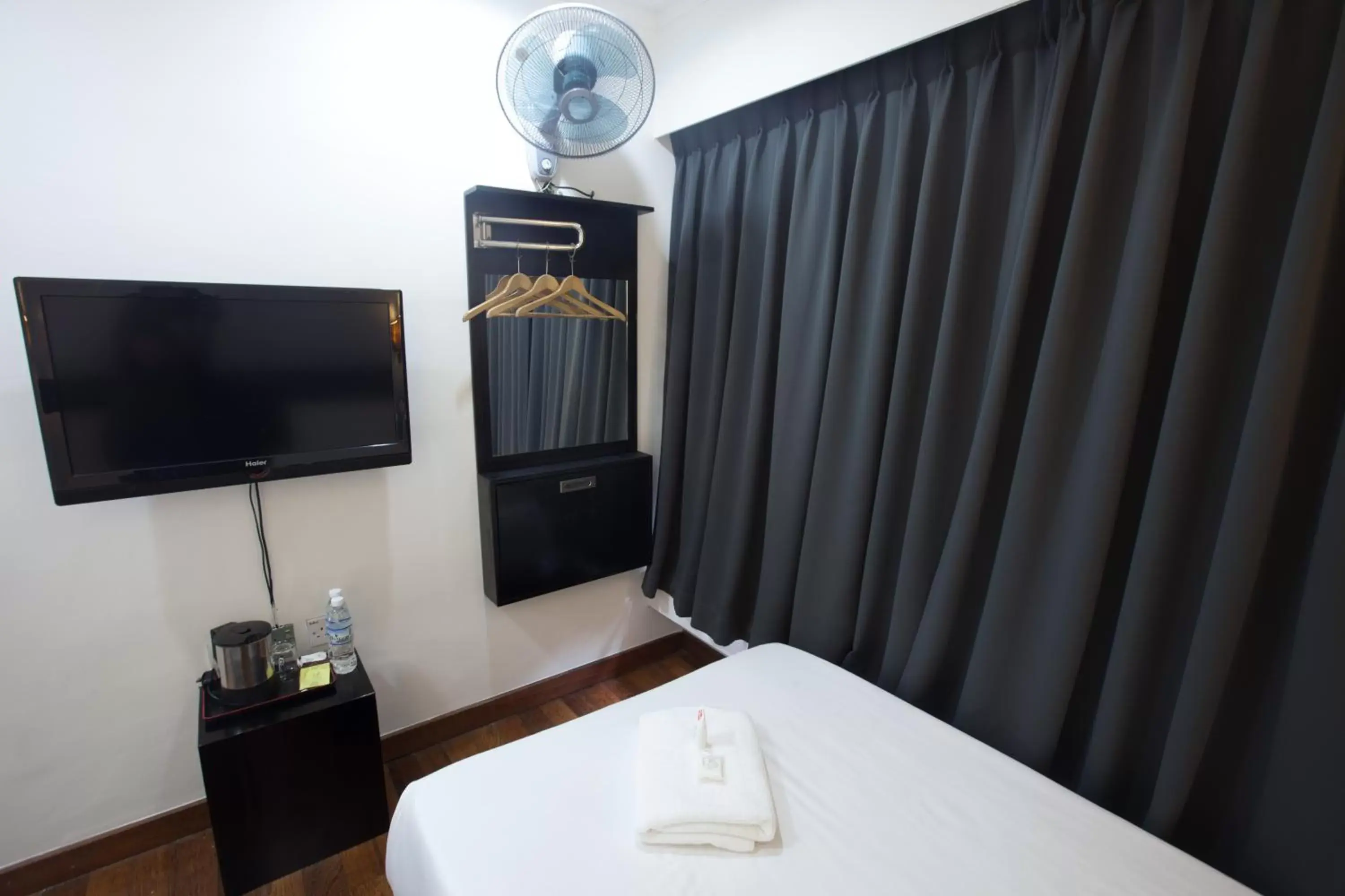 TV and multimedia, TV/Entertainment Center in Tune Hotel - Waterfront Kuching