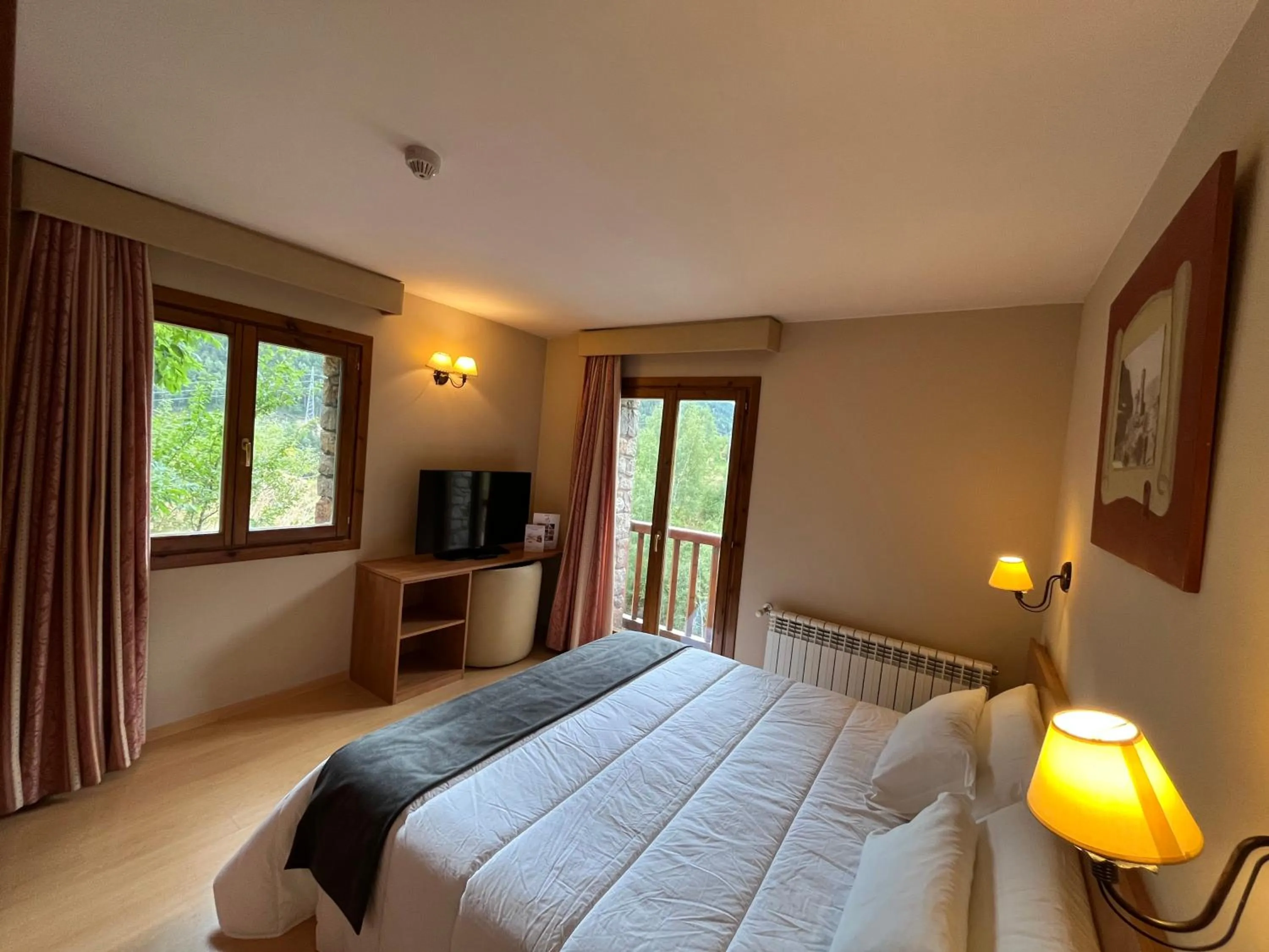 Photo of the whole room in Wuau! Hotel Segle XX