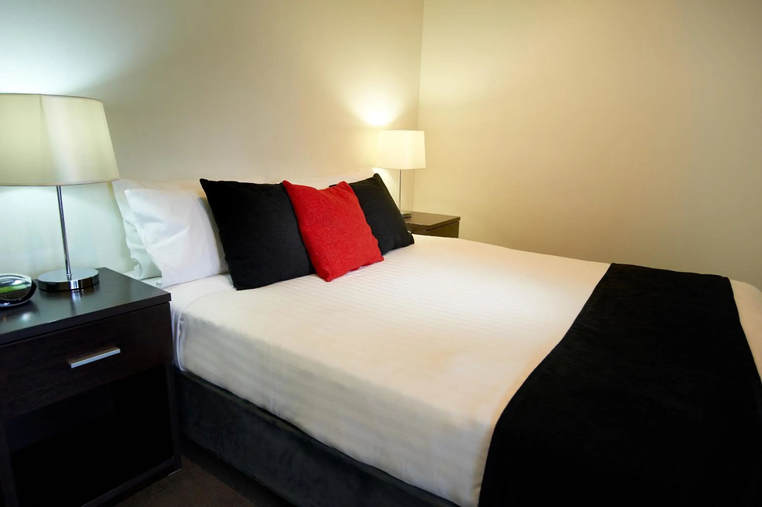 Bed in City Edge on Elizabeth Apartment Hotel