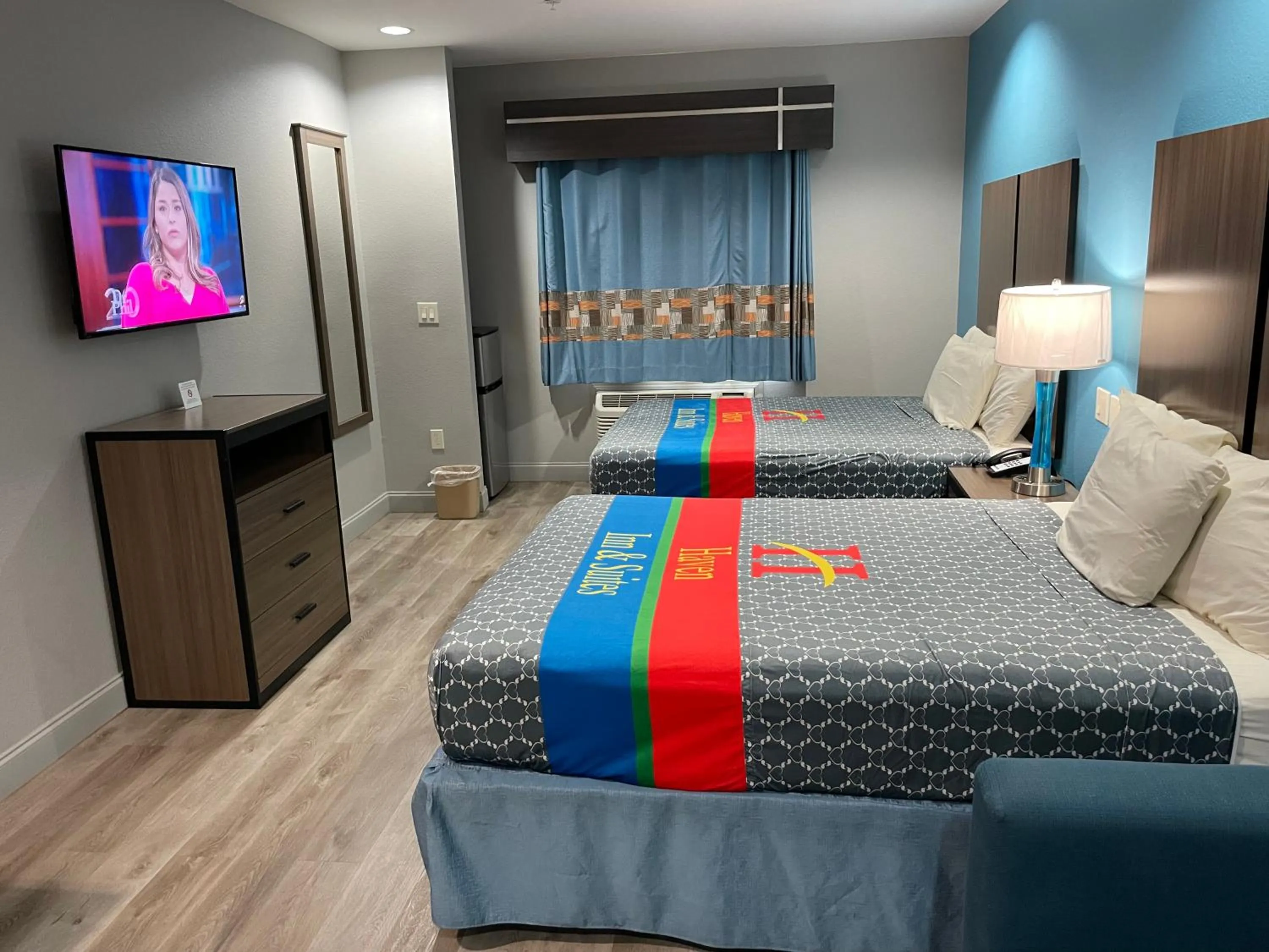 Bed in Haven Inn & Suites Downtown Houston.