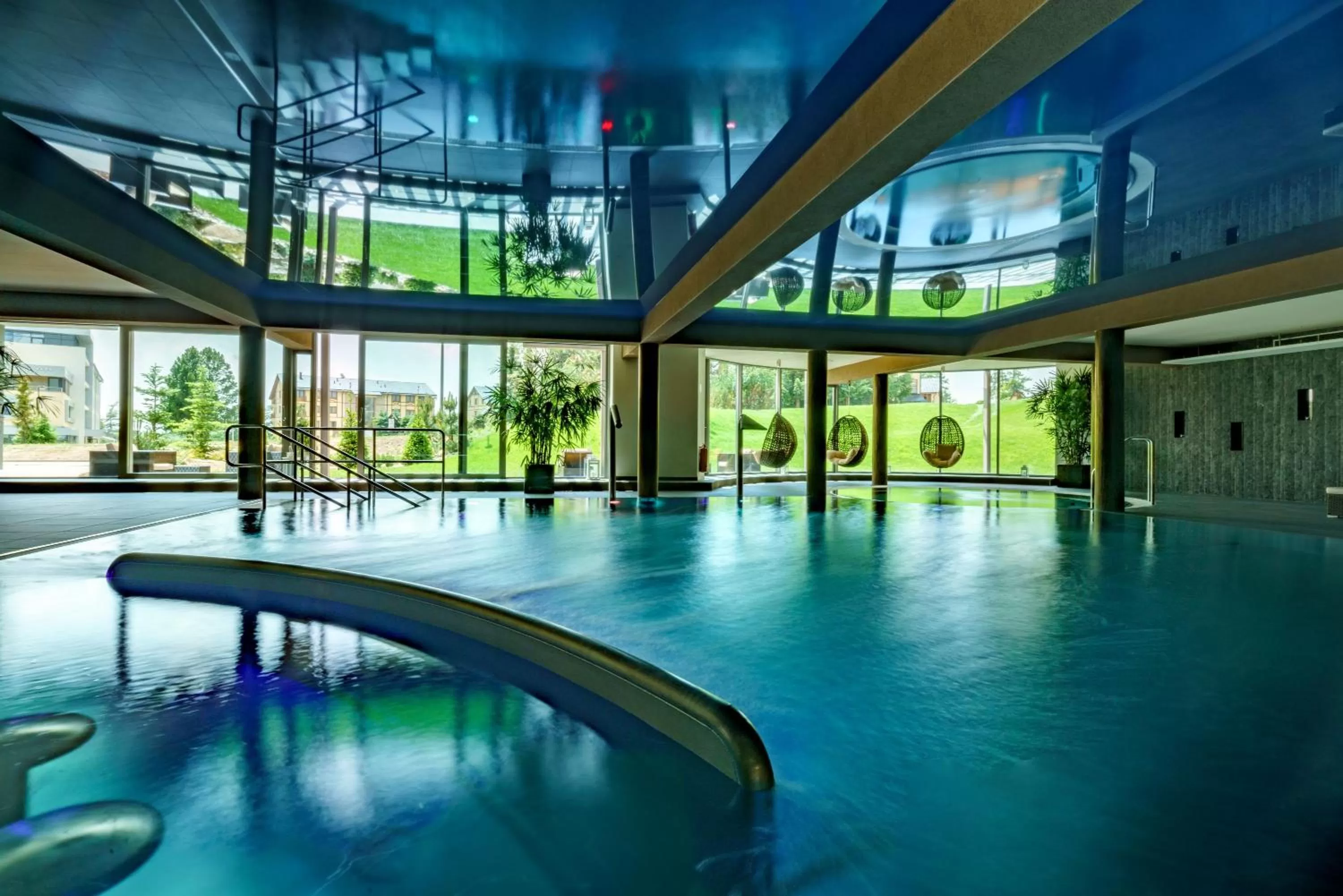 Swimming pool in Horizont Resort