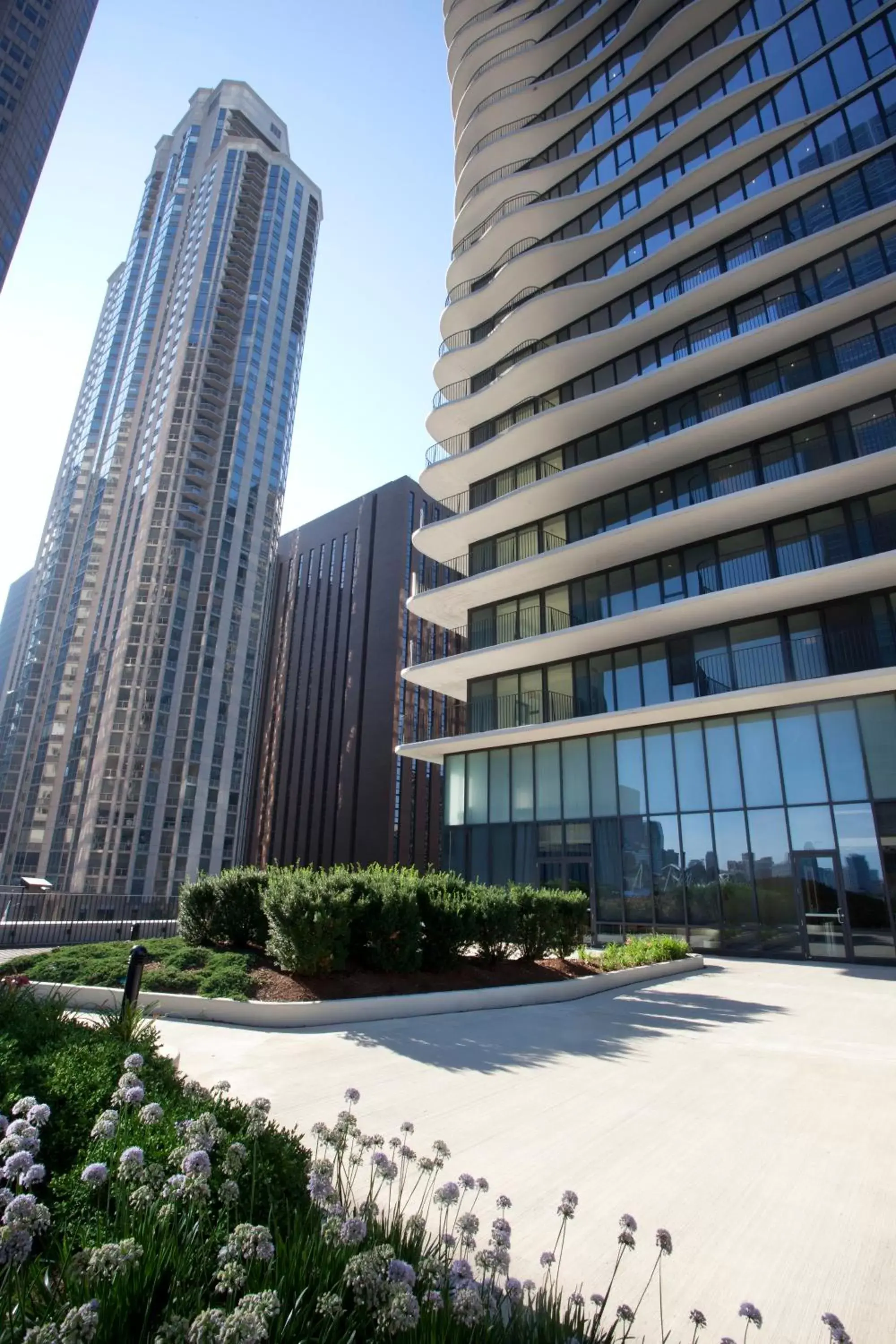 Facade/entrance, Property Building in Radisson Blu Aqua Hotel Chicago