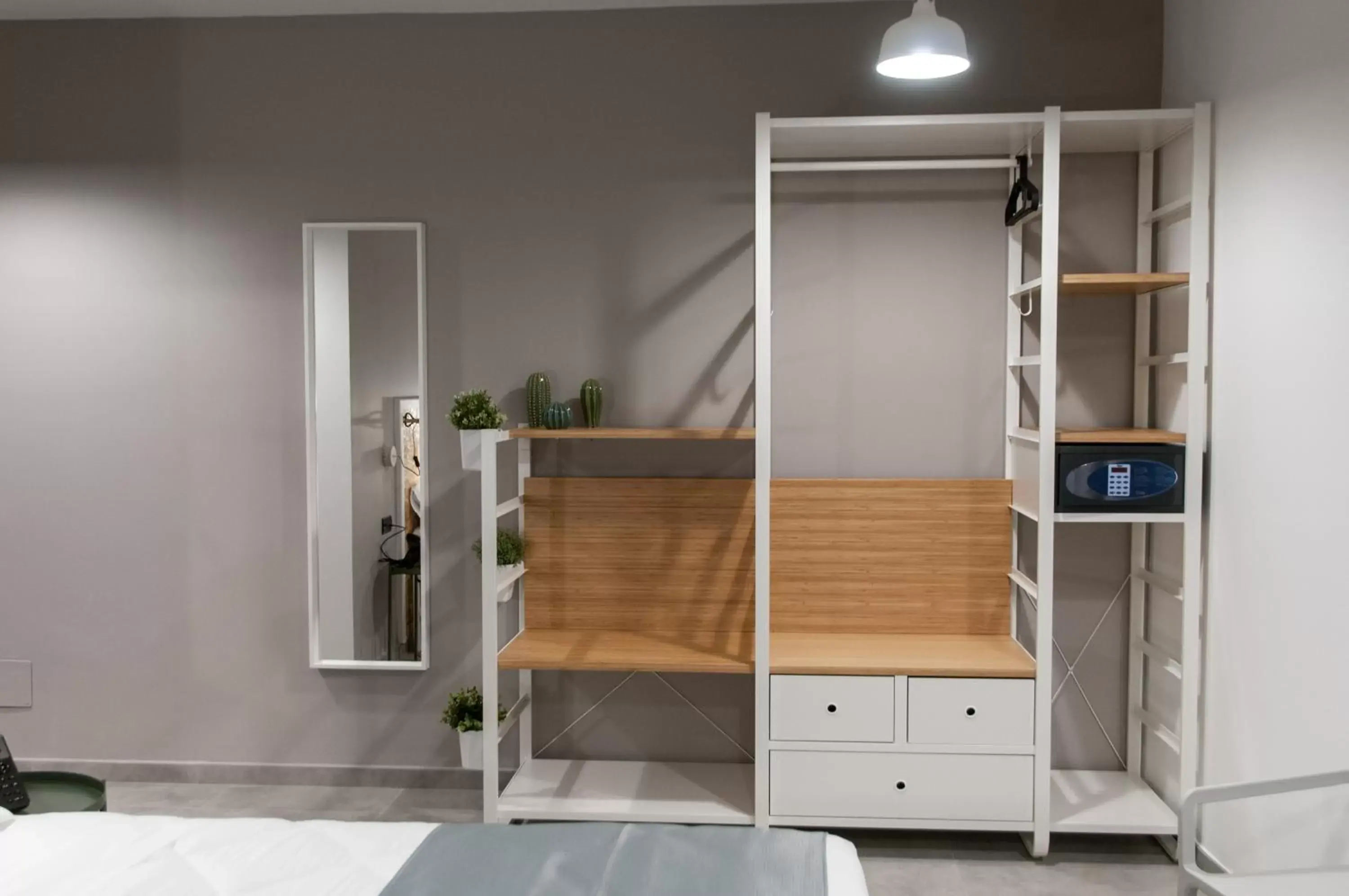 wardrobe, TV/Entertainment Center in Residence Hotel Moderno