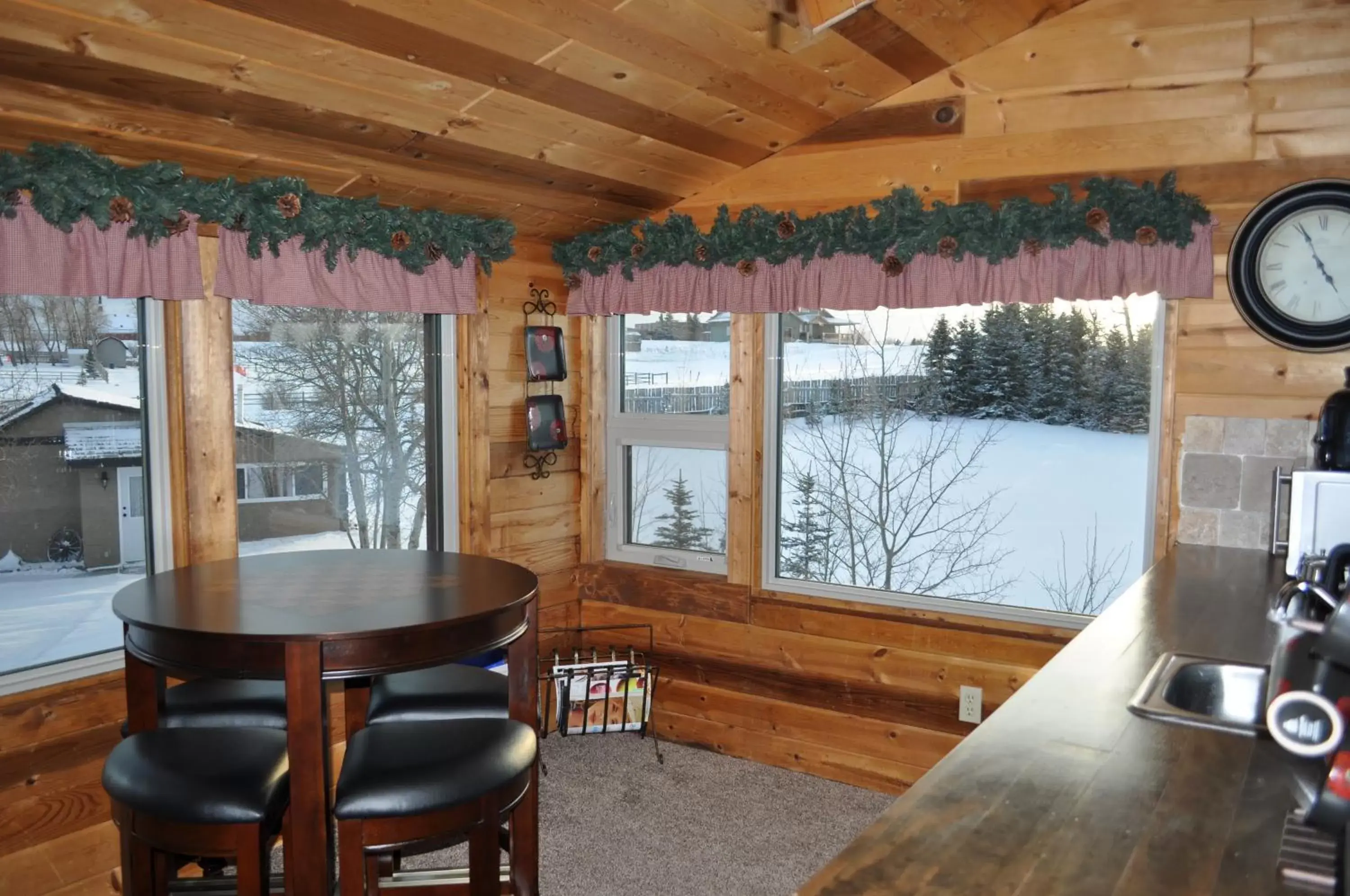 Seating area in Rocky Ridge Country Lodge