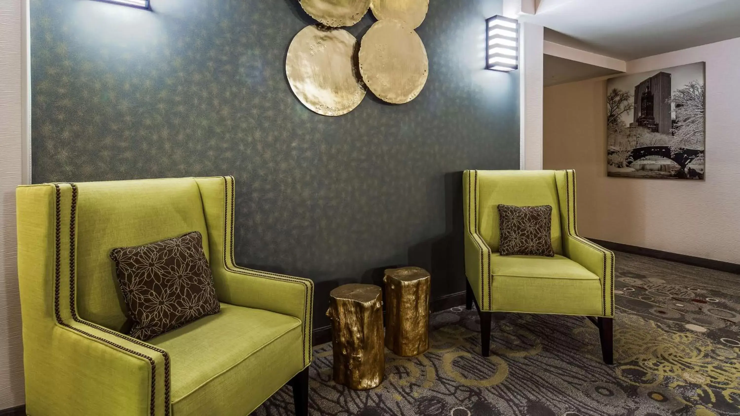 Lobby or reception, Seating Area in Best Western Premier NYC Gateway Hotel