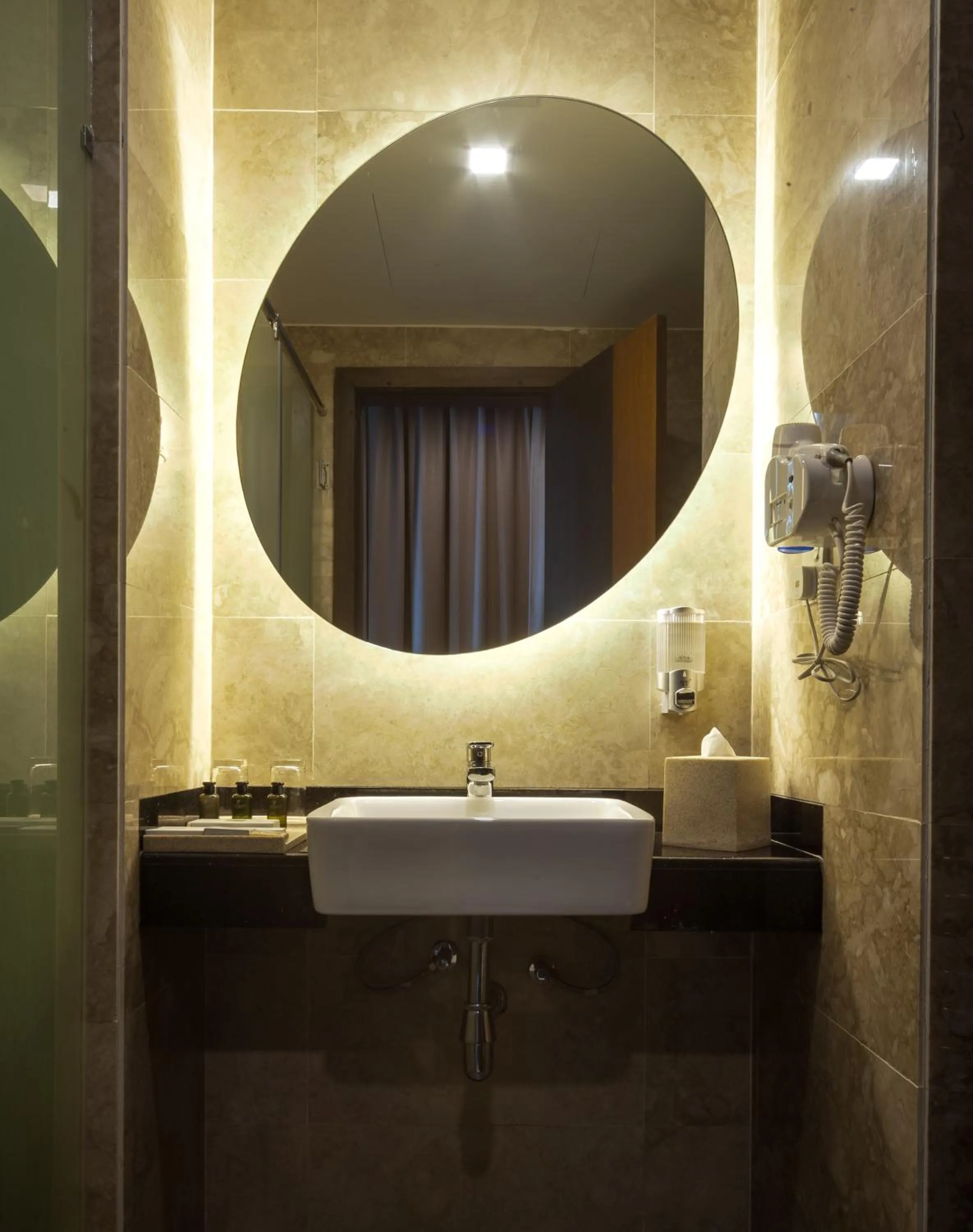 Bathroom in Promenade Hotel Bintulu