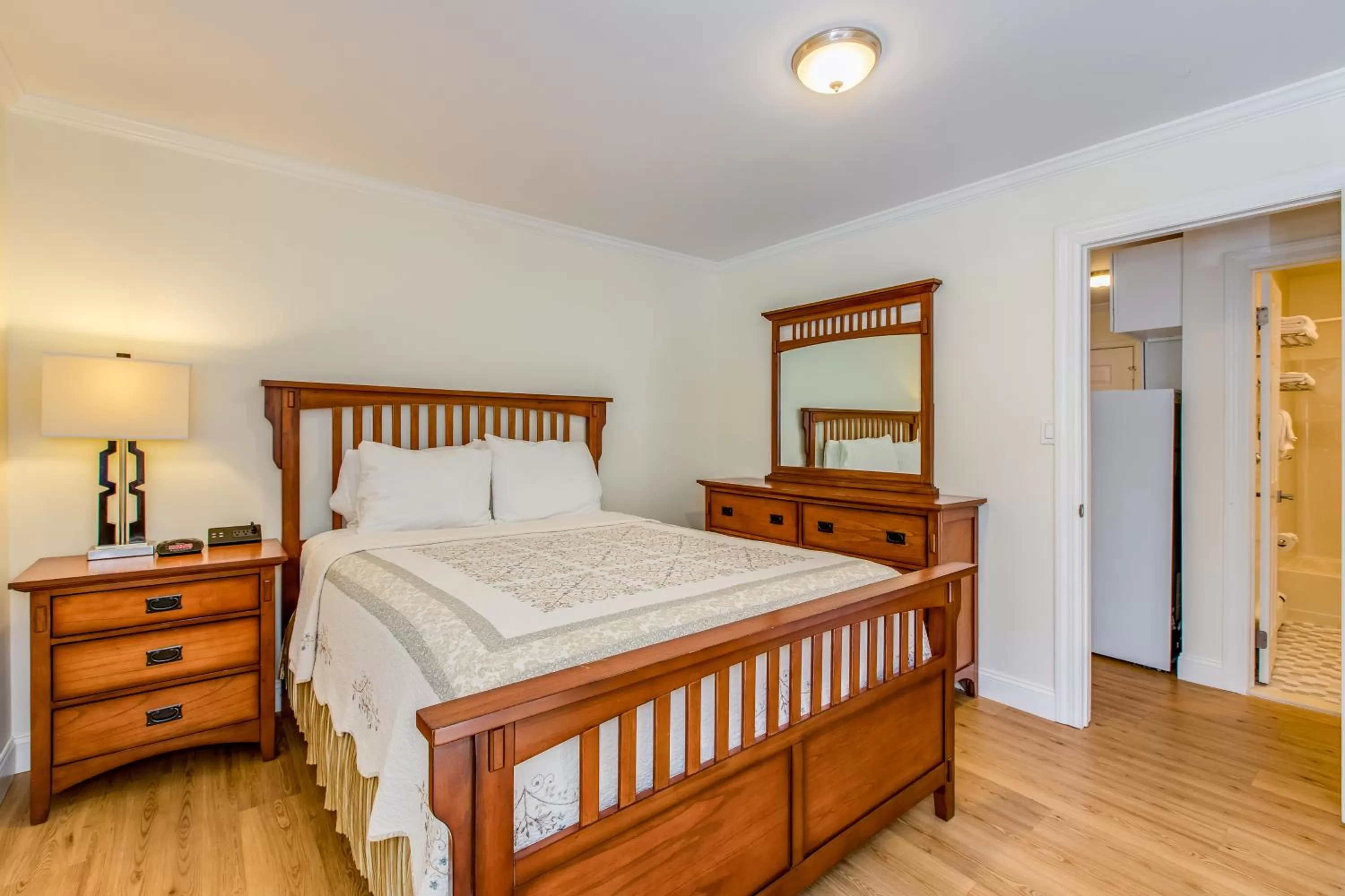 Colonial Shores Resort