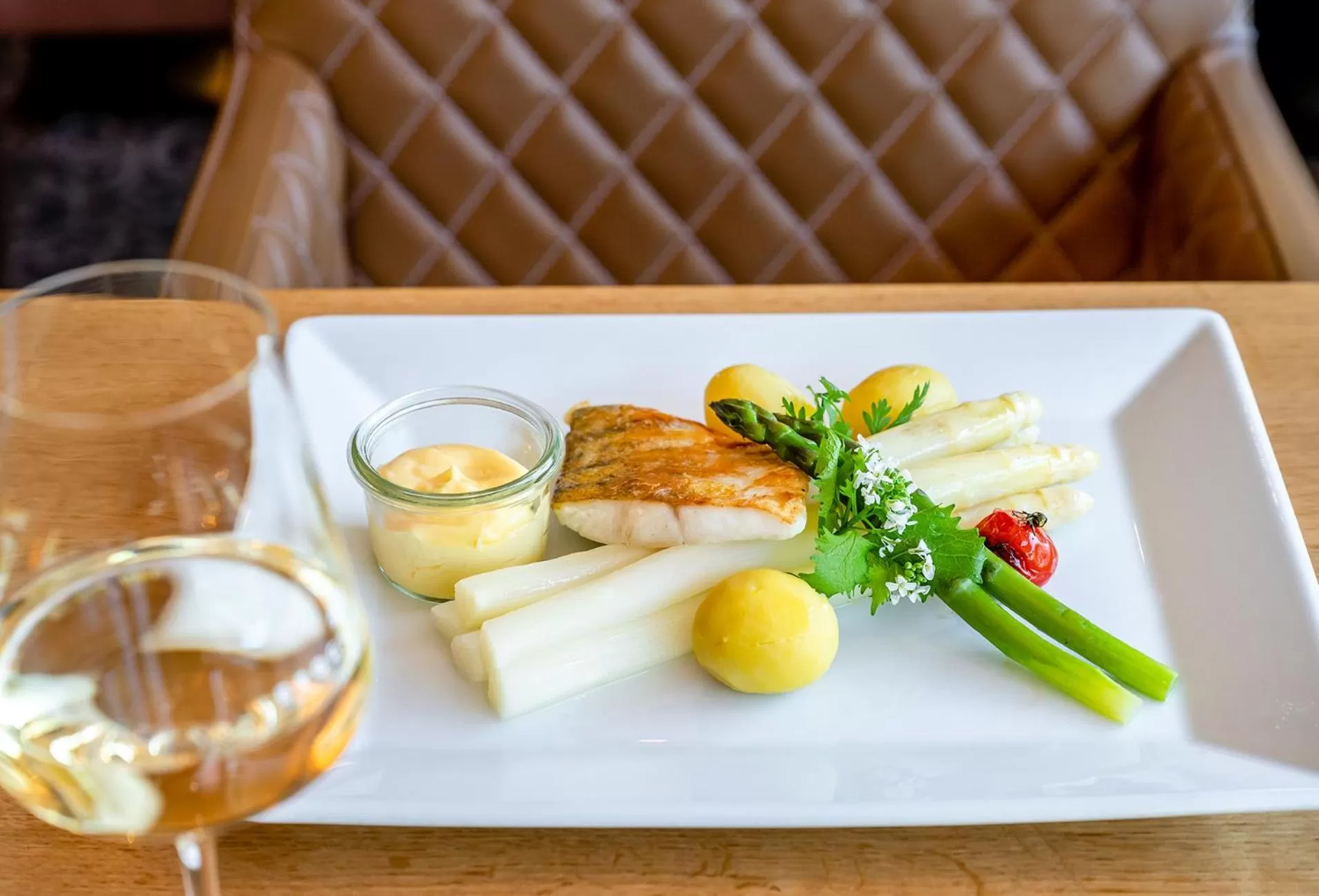 Food and drinks in Insel Hotel Bonn - Superior