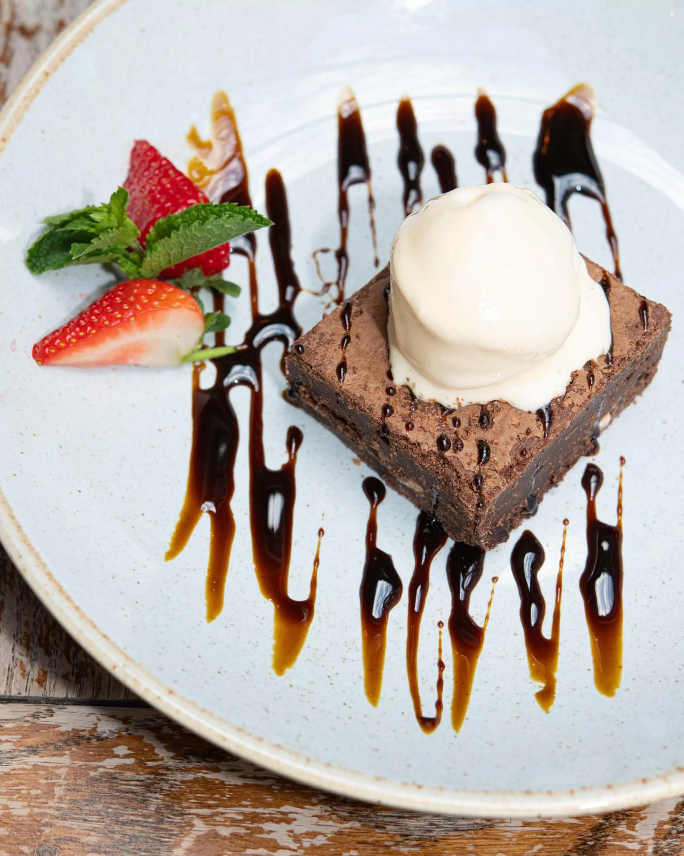 Drinks in Kew Gardens Hotel