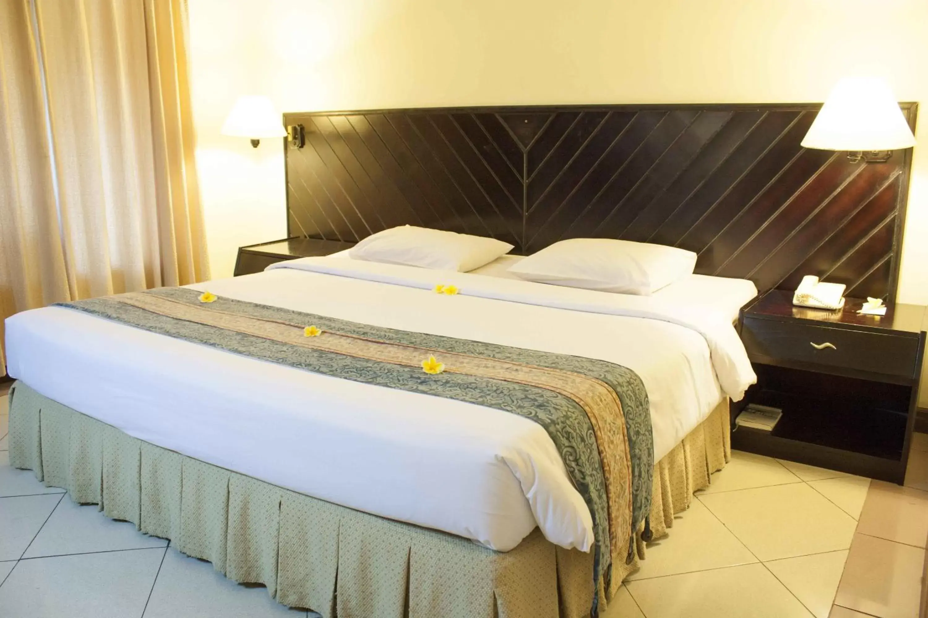 Bedroom, Bed in Legian Paradiso Hotel