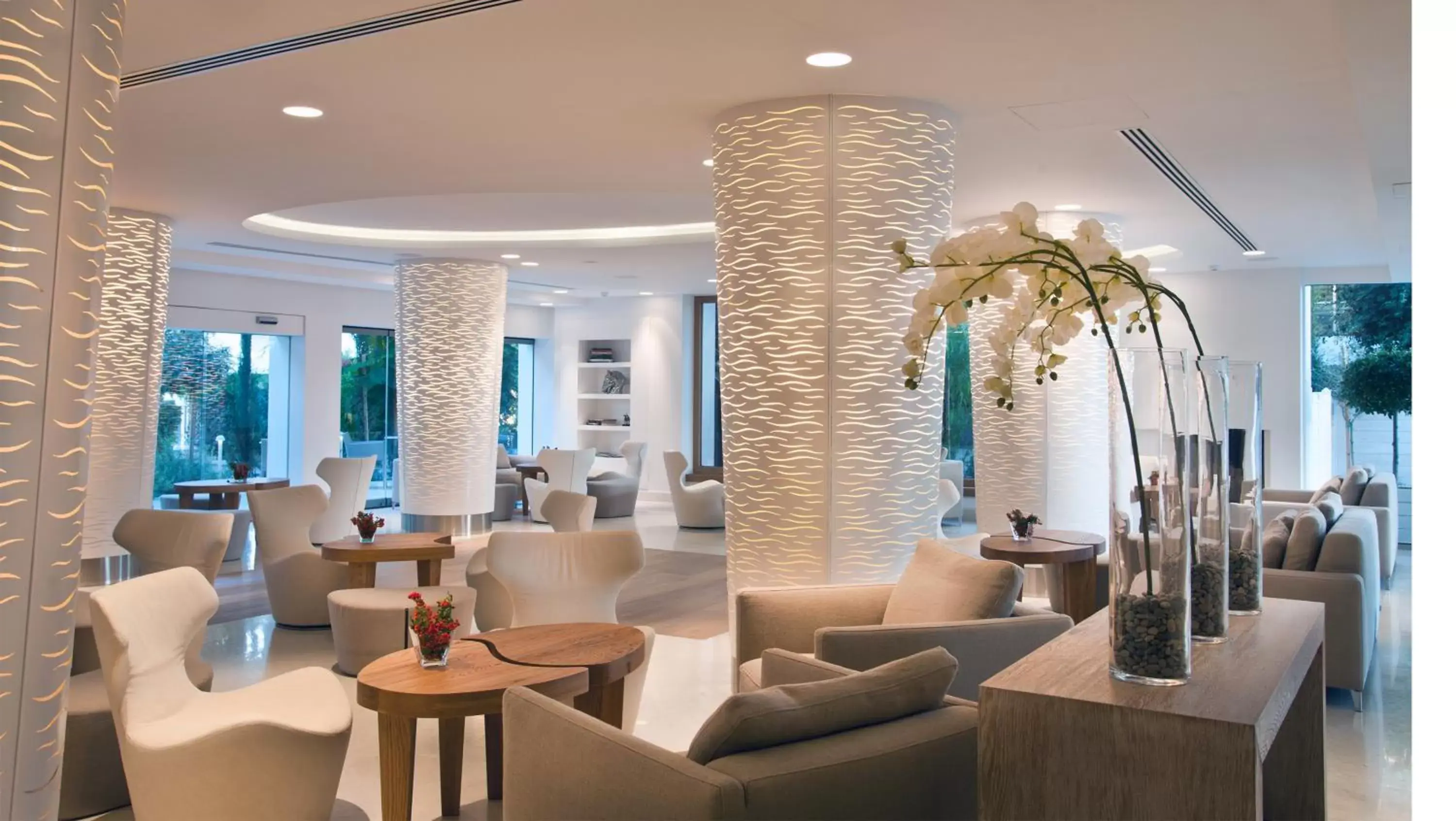 Lobby or reception, Lounge/Bar in Alasia Boutique Hotel