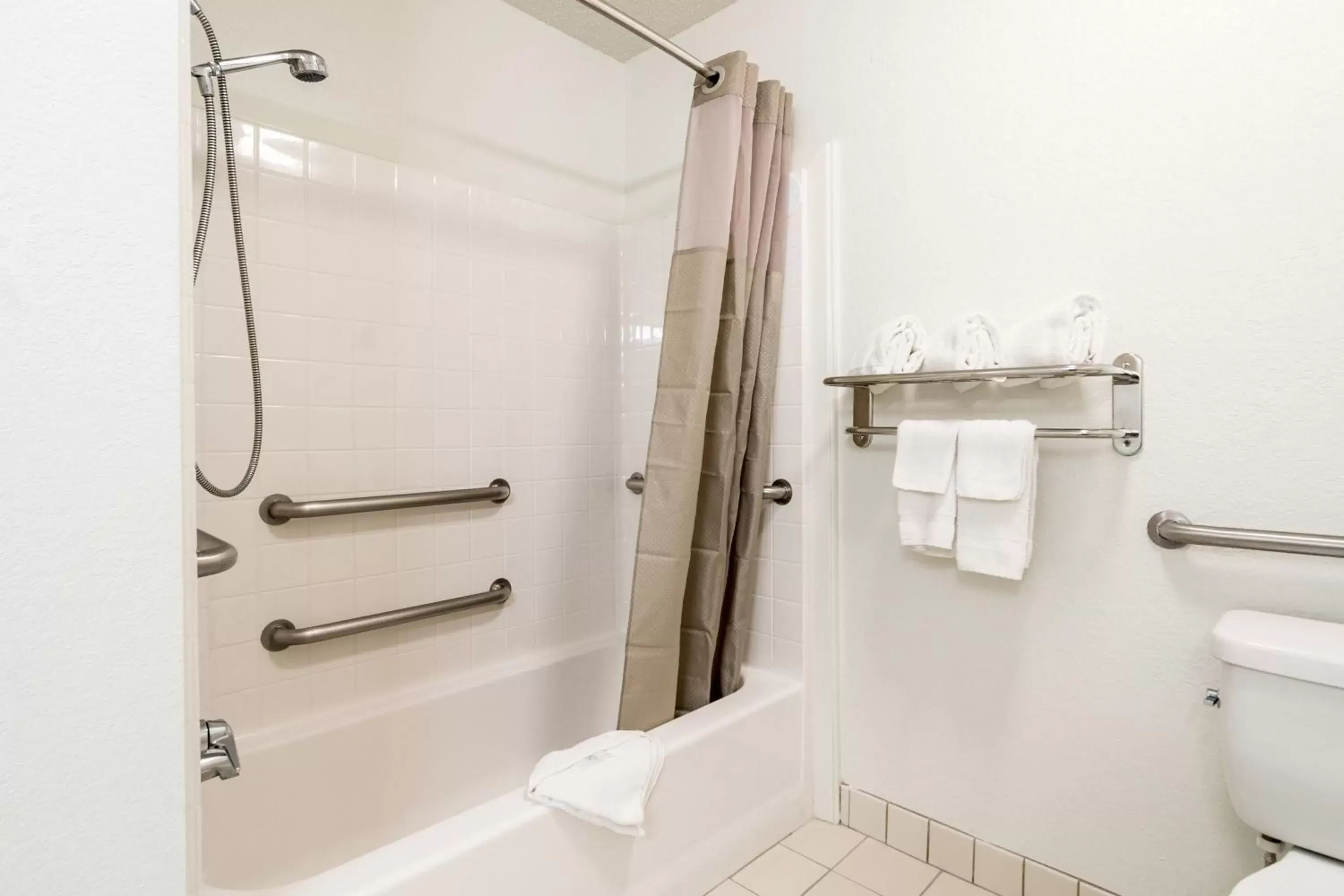 Bathroom in Studio 6-Plano, TX - Dallas - Plano Medical Center