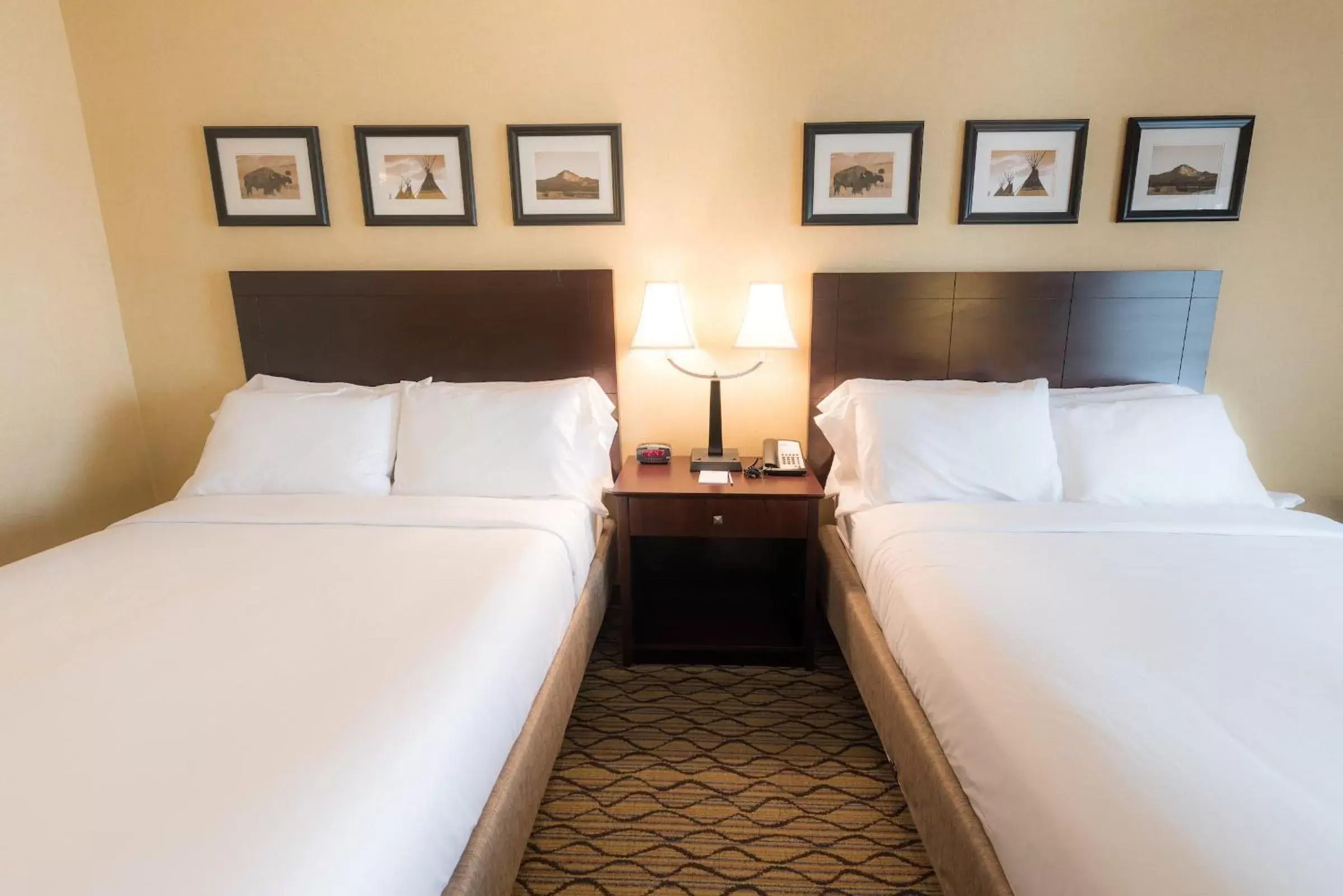 Bed in Glacier Peaks Hotel