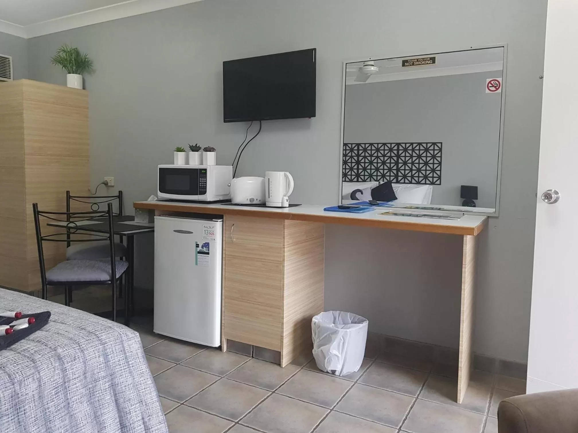 TV and multimedia in Limassol Motel