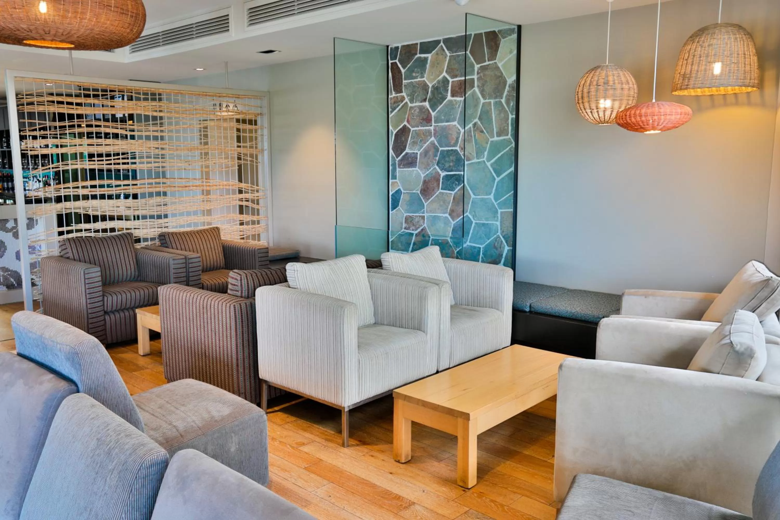 Restaurant/places to eat in Lady Bay Resort