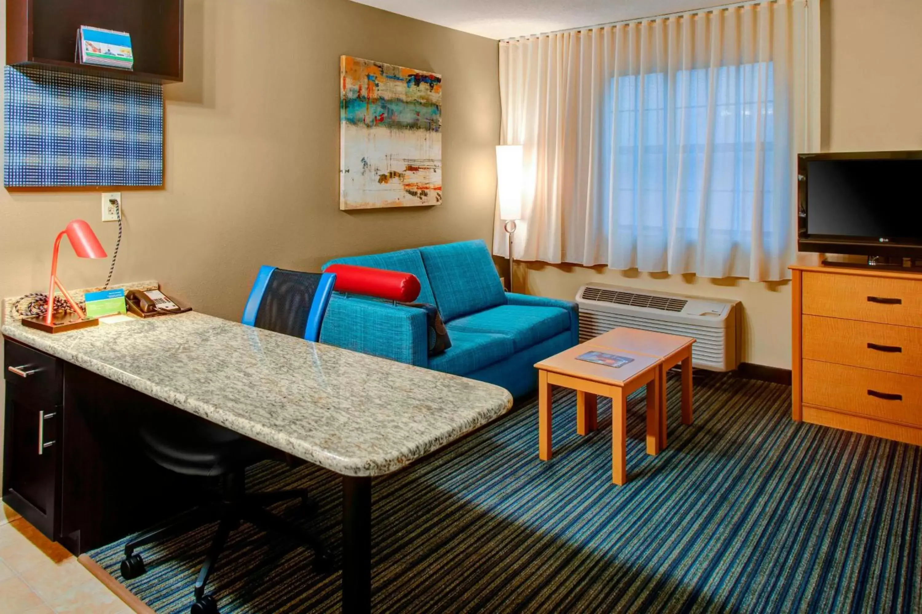 Living room, Seating Area in TownePlace Suites Atlanta Buckhead