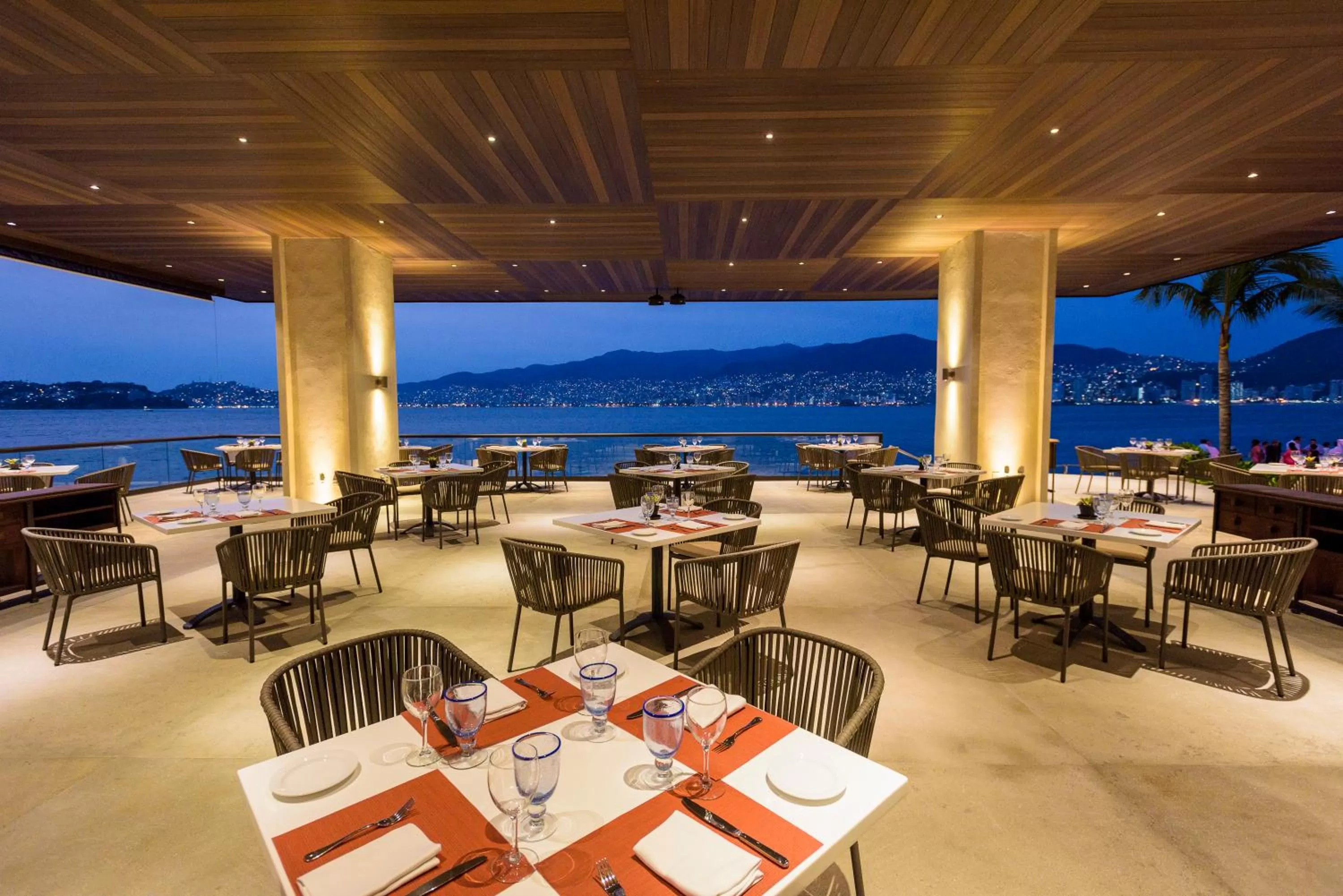 Lounge or bar in Las Brisas Acapulco