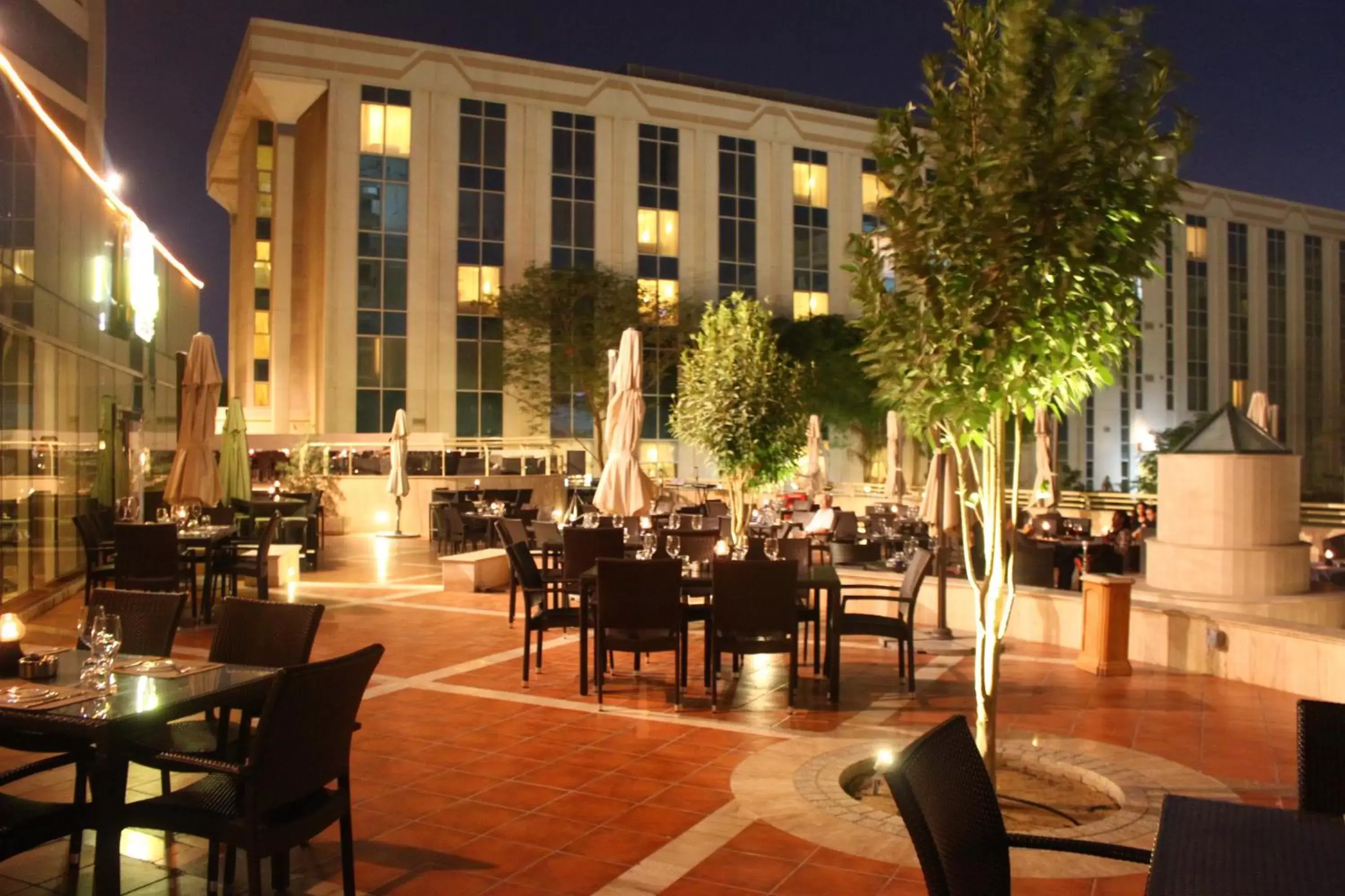 Balcony/Terrace, Restaurant/Places to Eat in Millennium Airport Hotel Dubai